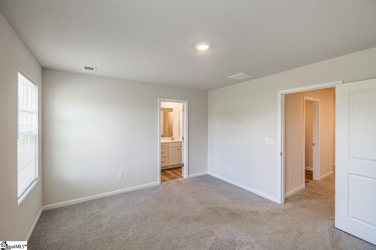 929 Powder Creek Drive Reidville, SC 29375