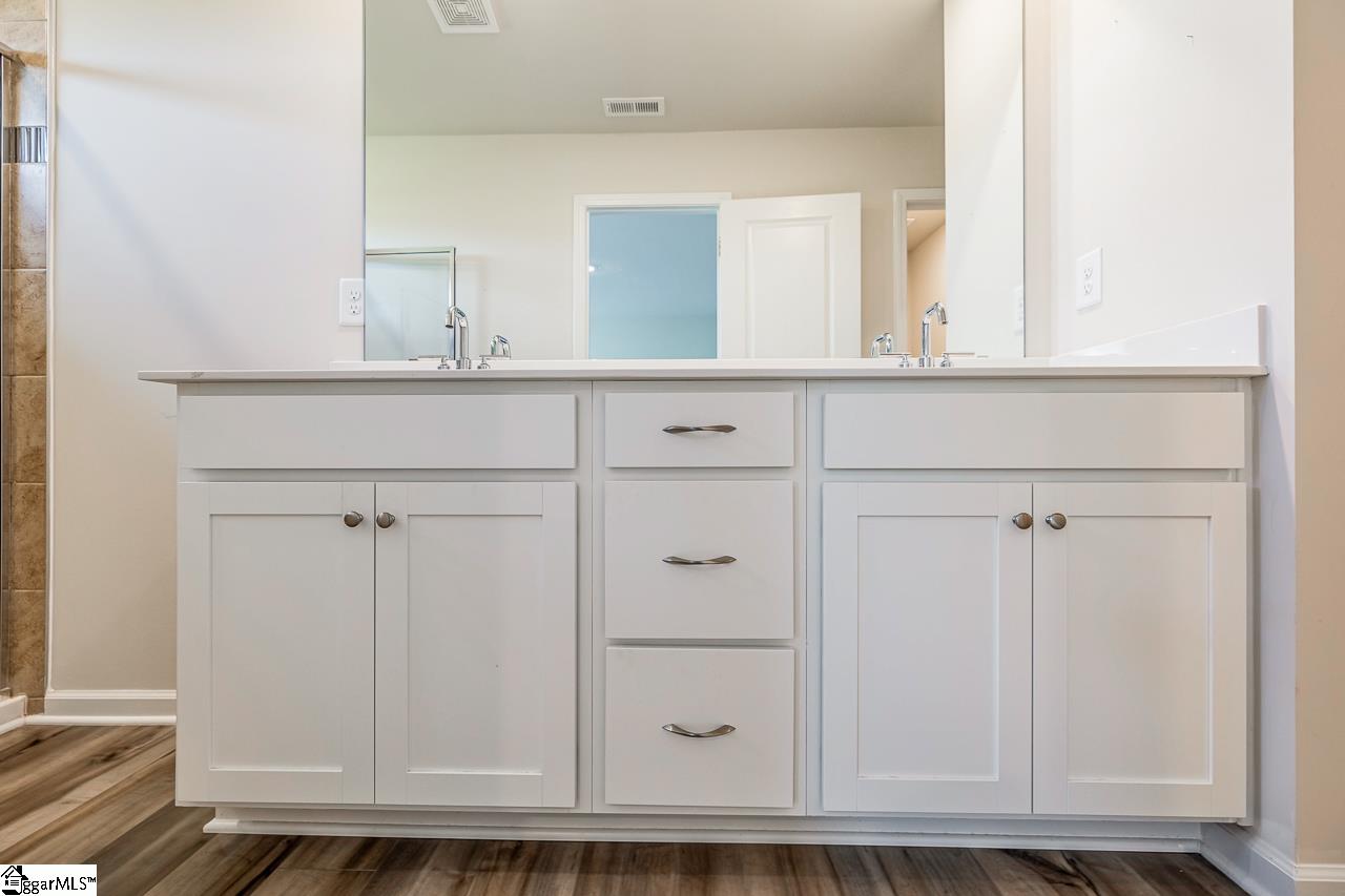 929 Powder Creek Drive Reidville, SC 29375