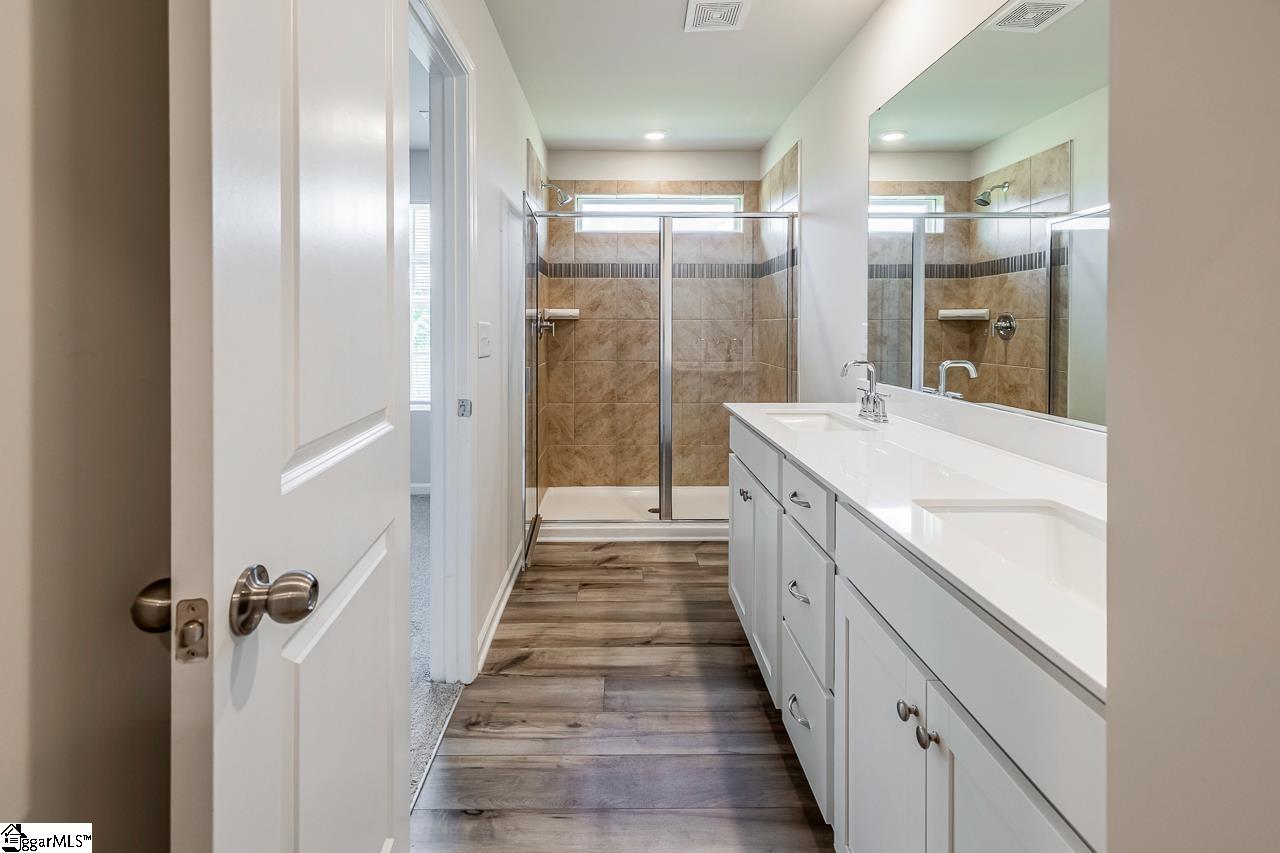 929 Powder Creek Drive Reidville, SC 29375
