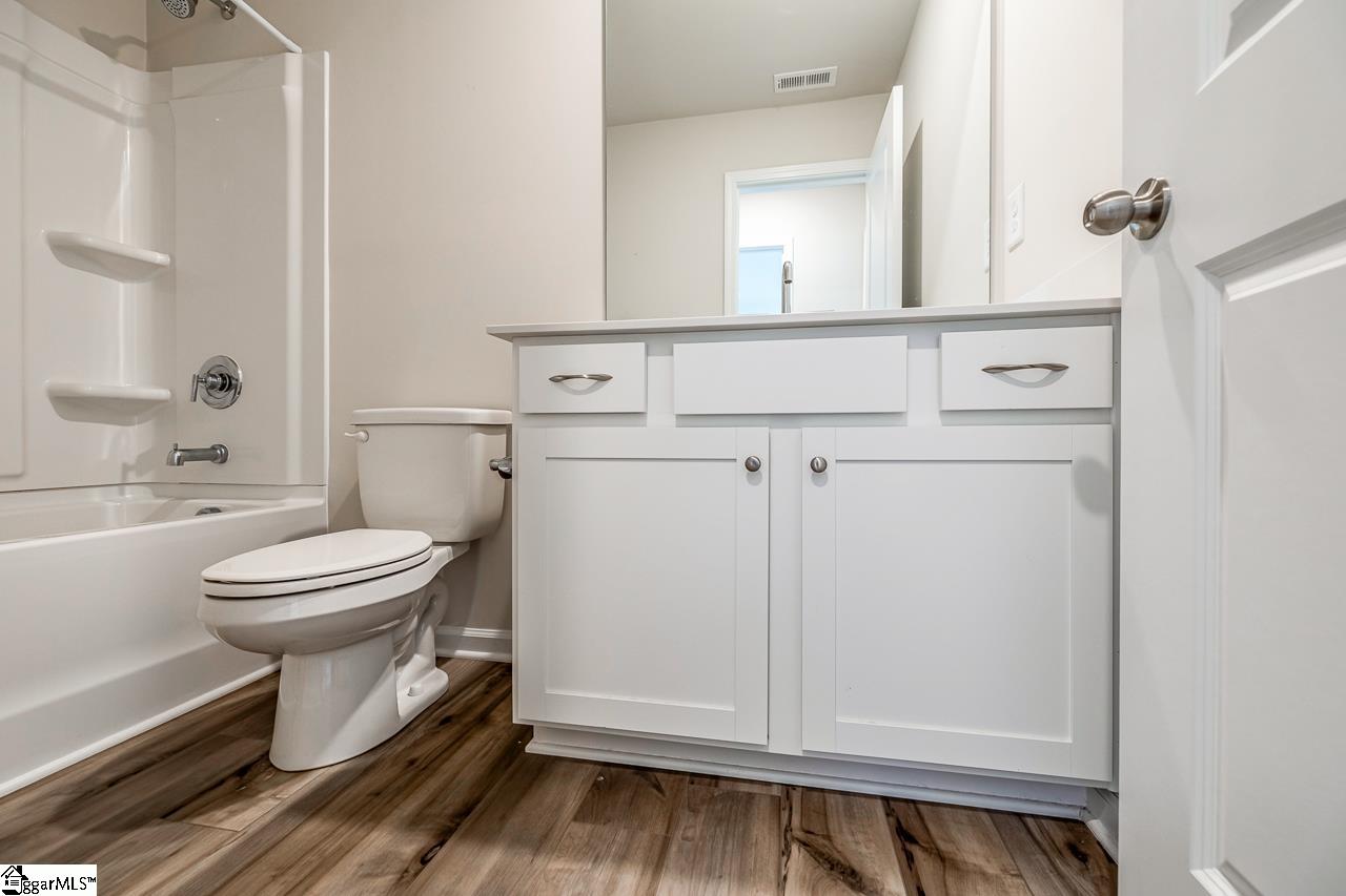 929 Powder Creek Drive Reidville, SC 29375