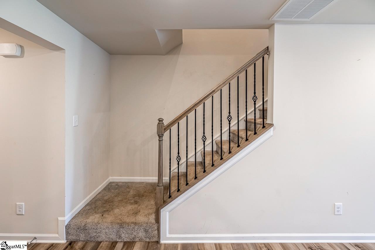 929 Powder Creek Drive Reidville, SC 29375