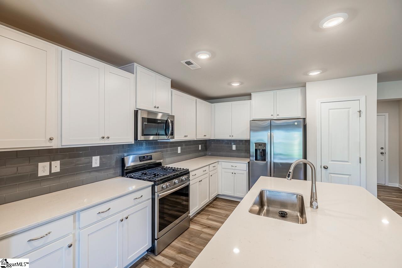 929 Powder Creek Drive Reidville, SC 29375