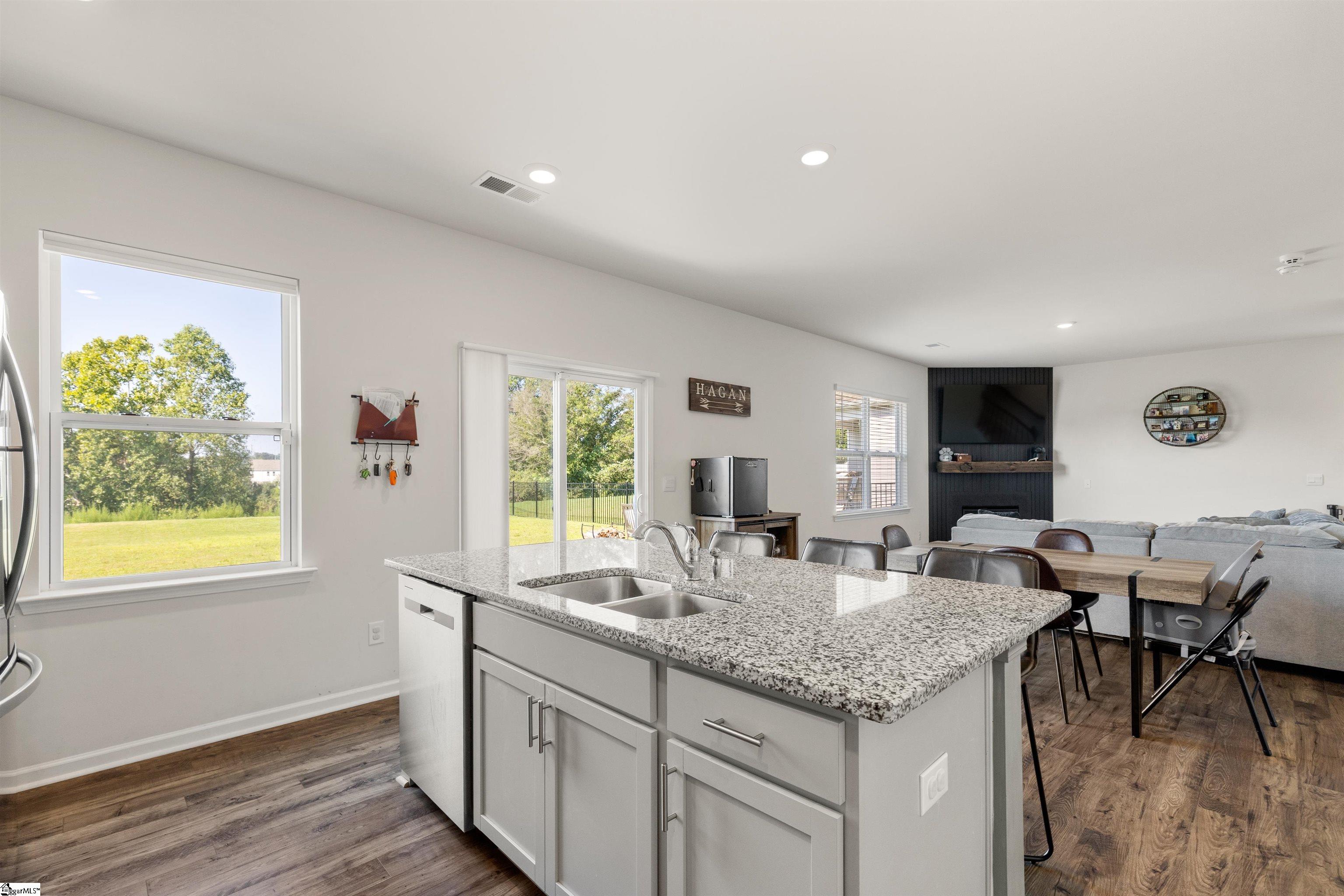 28 Oak Edge Lane Greer, SC 29651