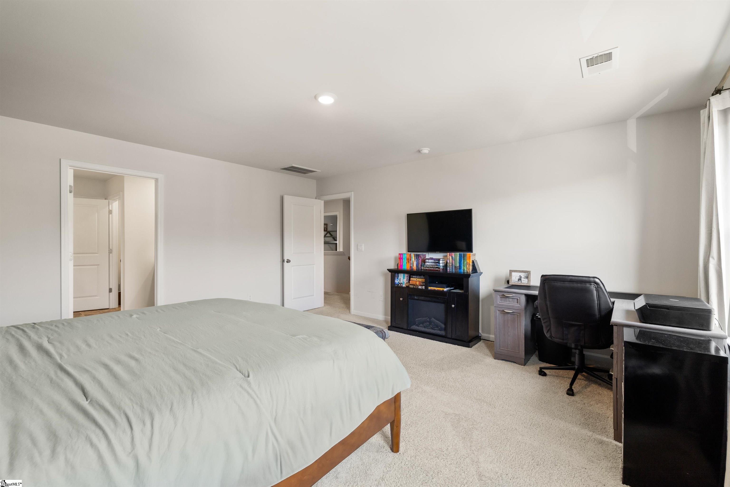 28 Oak Edge Lane Greer, SC 29651