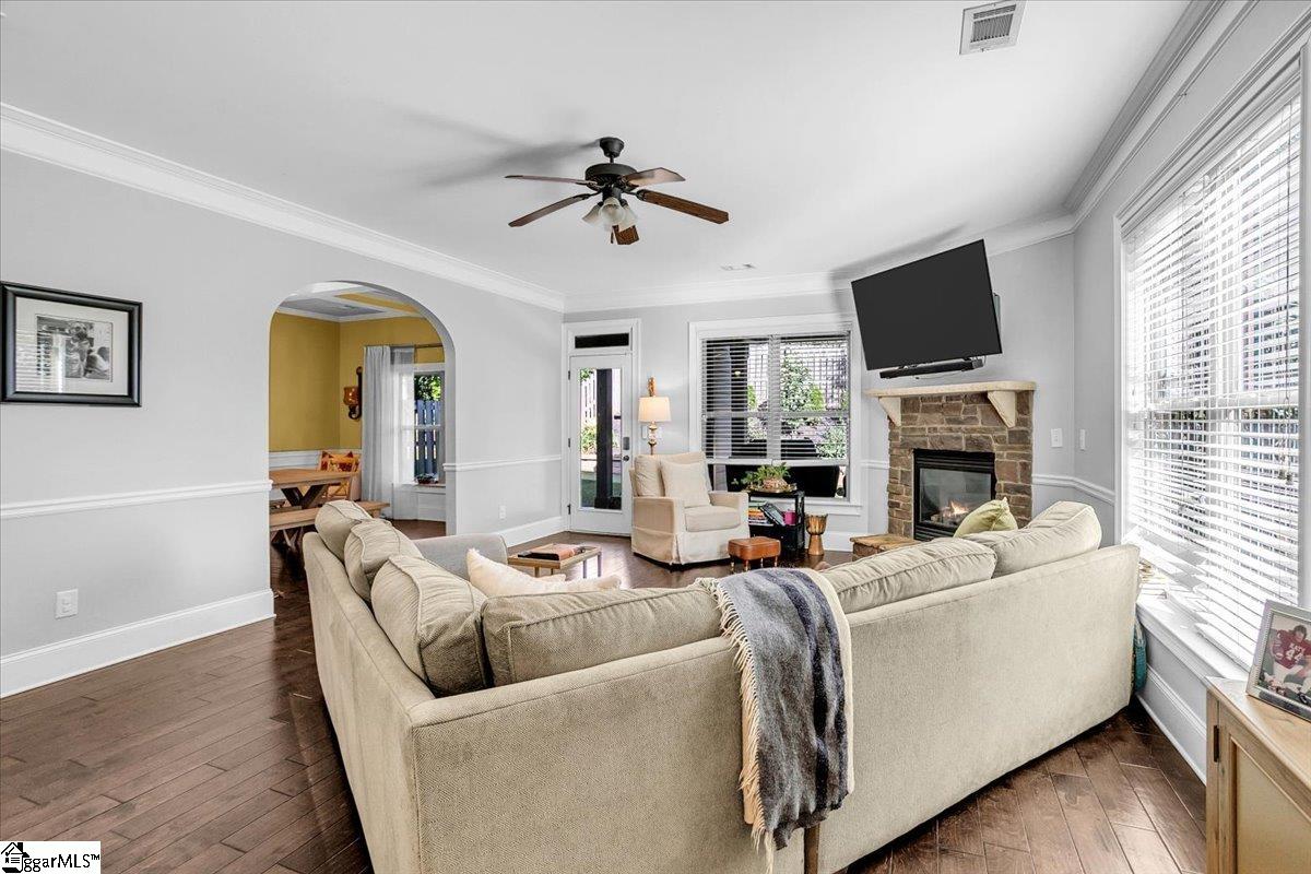 15 River Valley Lane Greenville, SC 29605