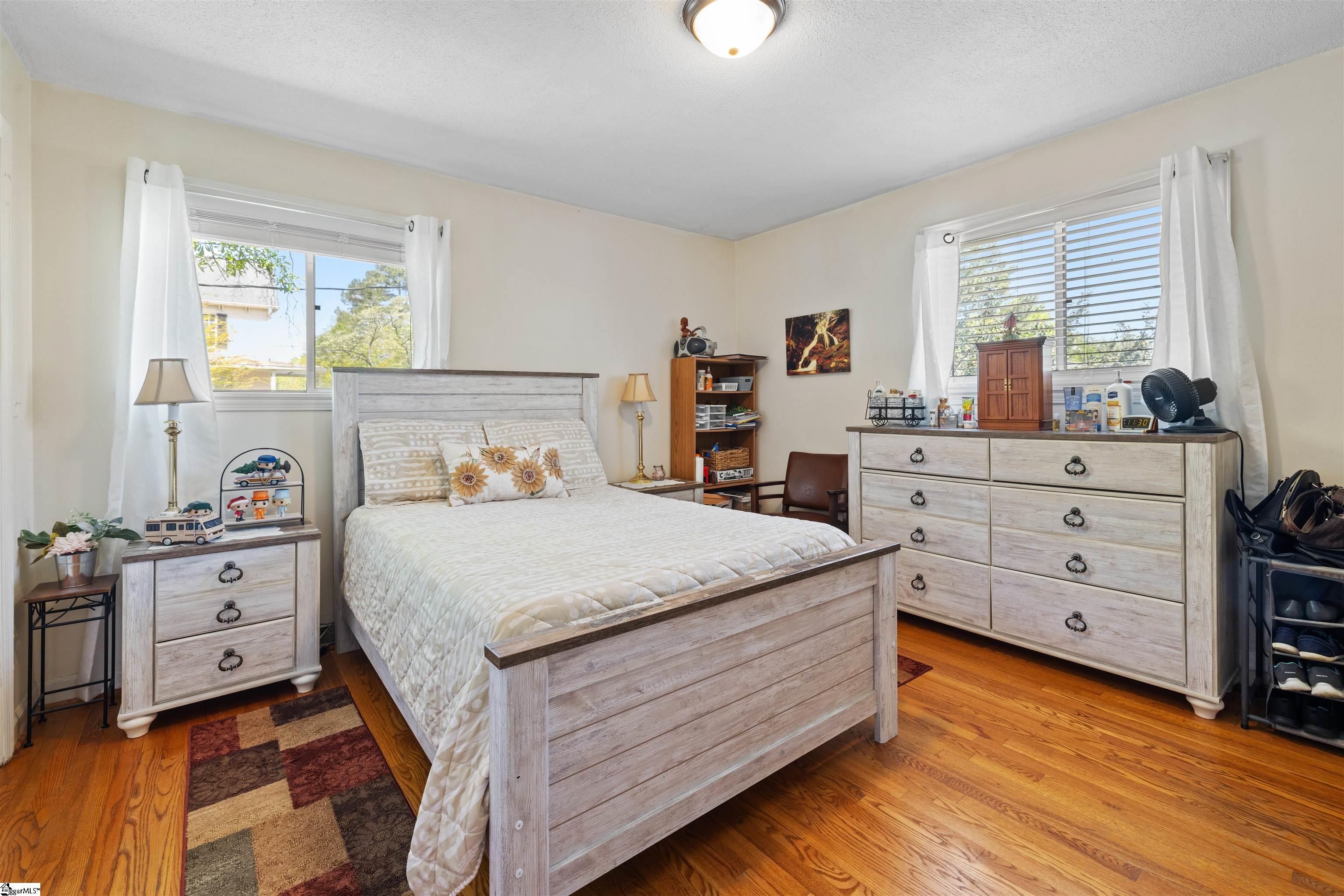 108 W Mauldin Street Walhalla, SC 29691