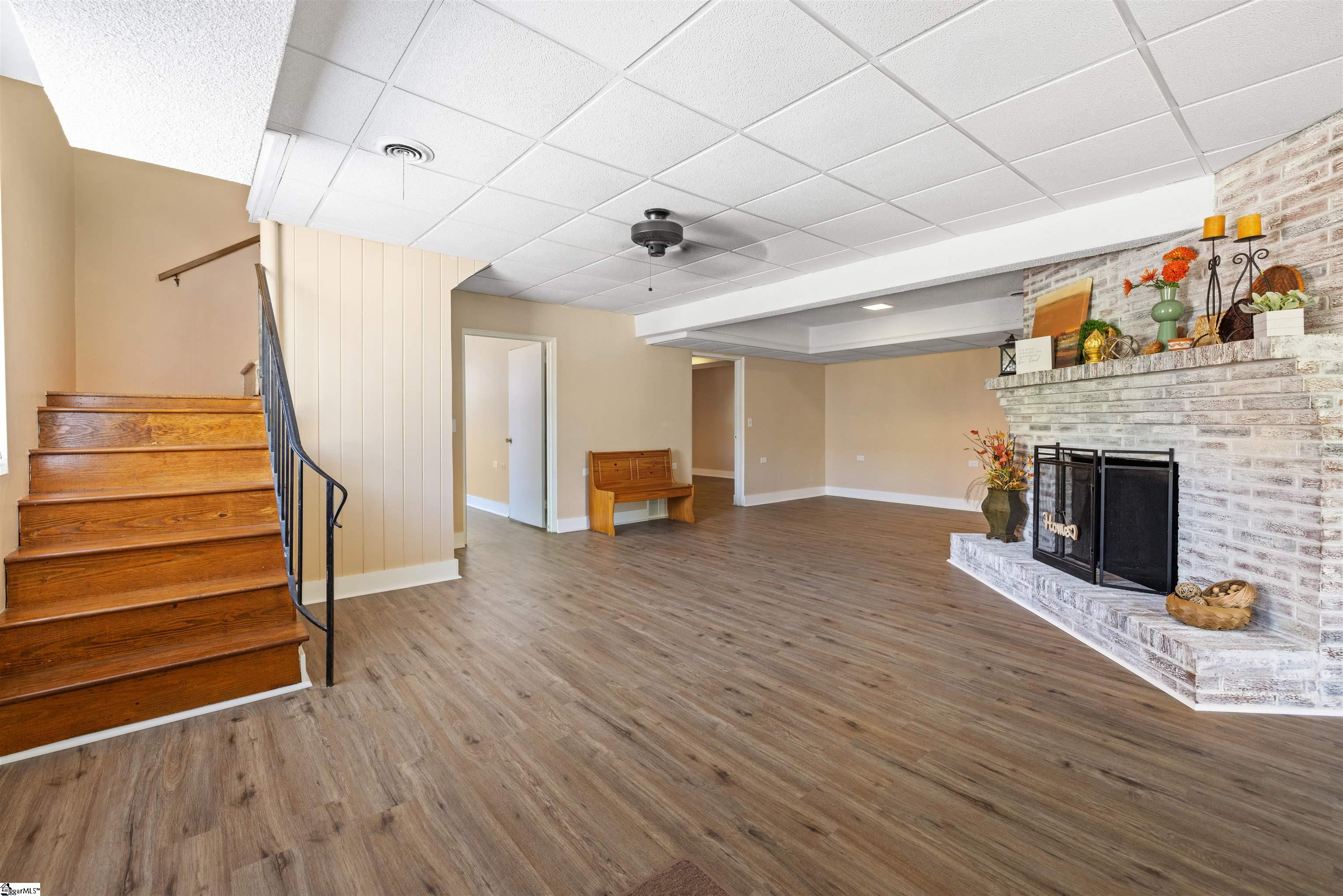108 W Mauldin Street Walhalla, SC 29691