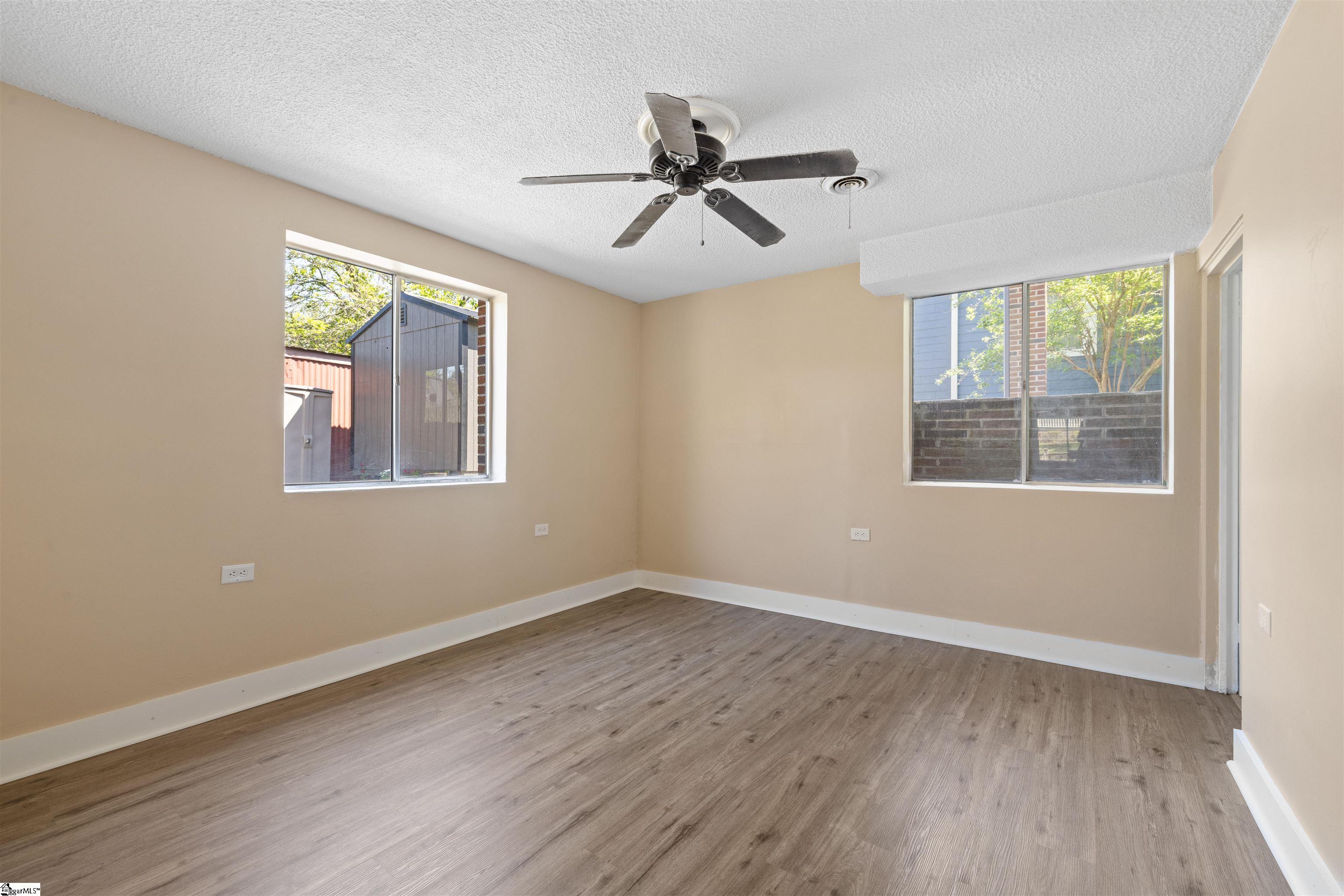 108 W Mauldin Street Walhalla, SC 29691