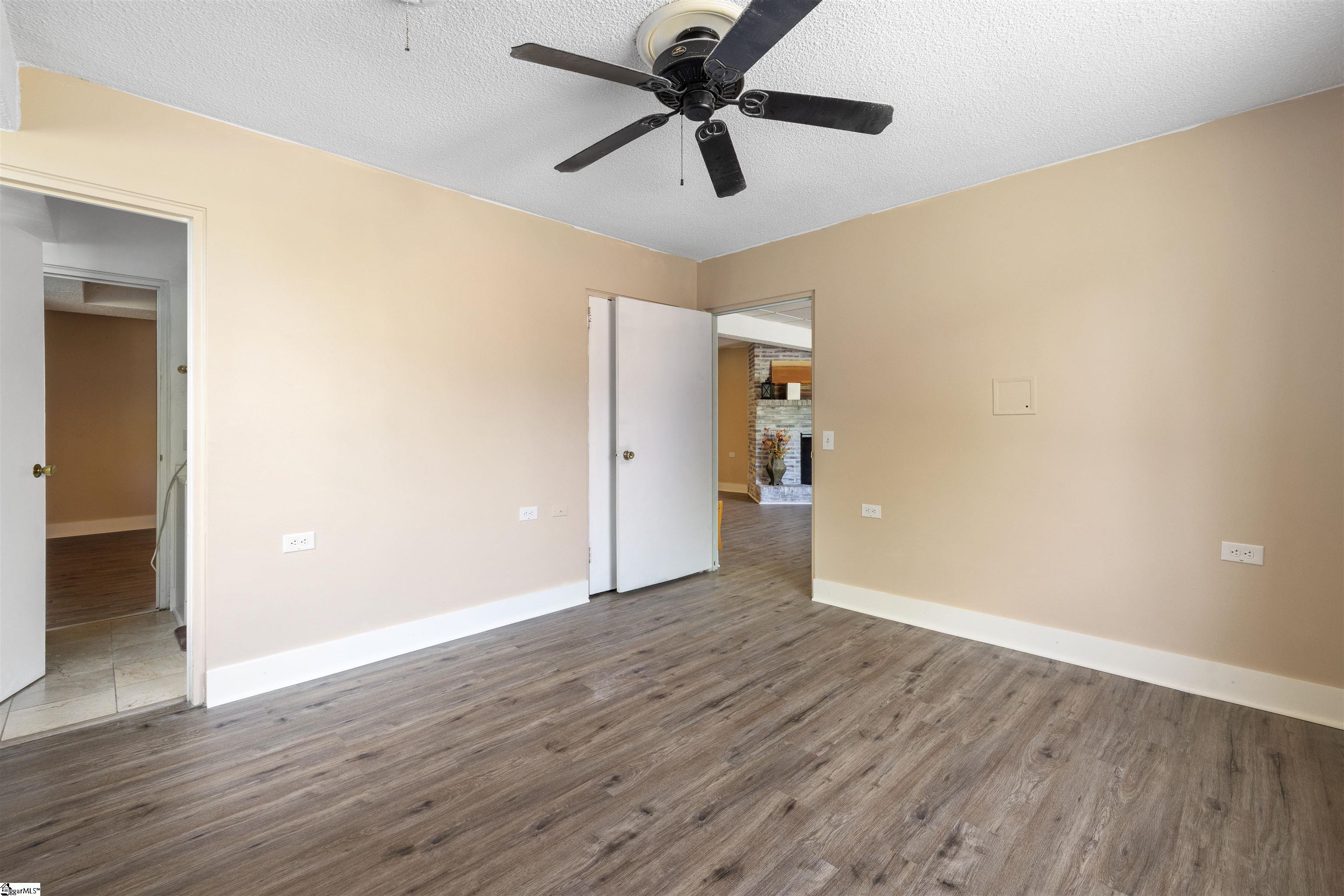 108 W Mauldin Street Walhalla, SC 29691