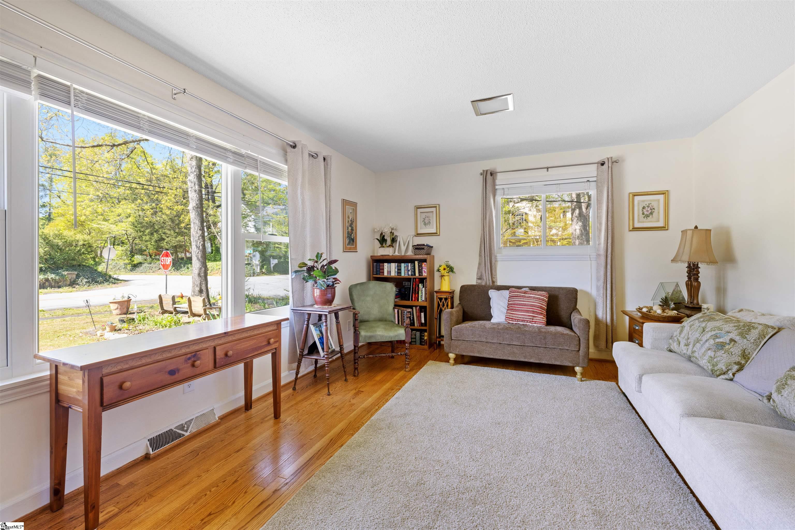 108 W Mauldin Street Walhalla, SC 29691