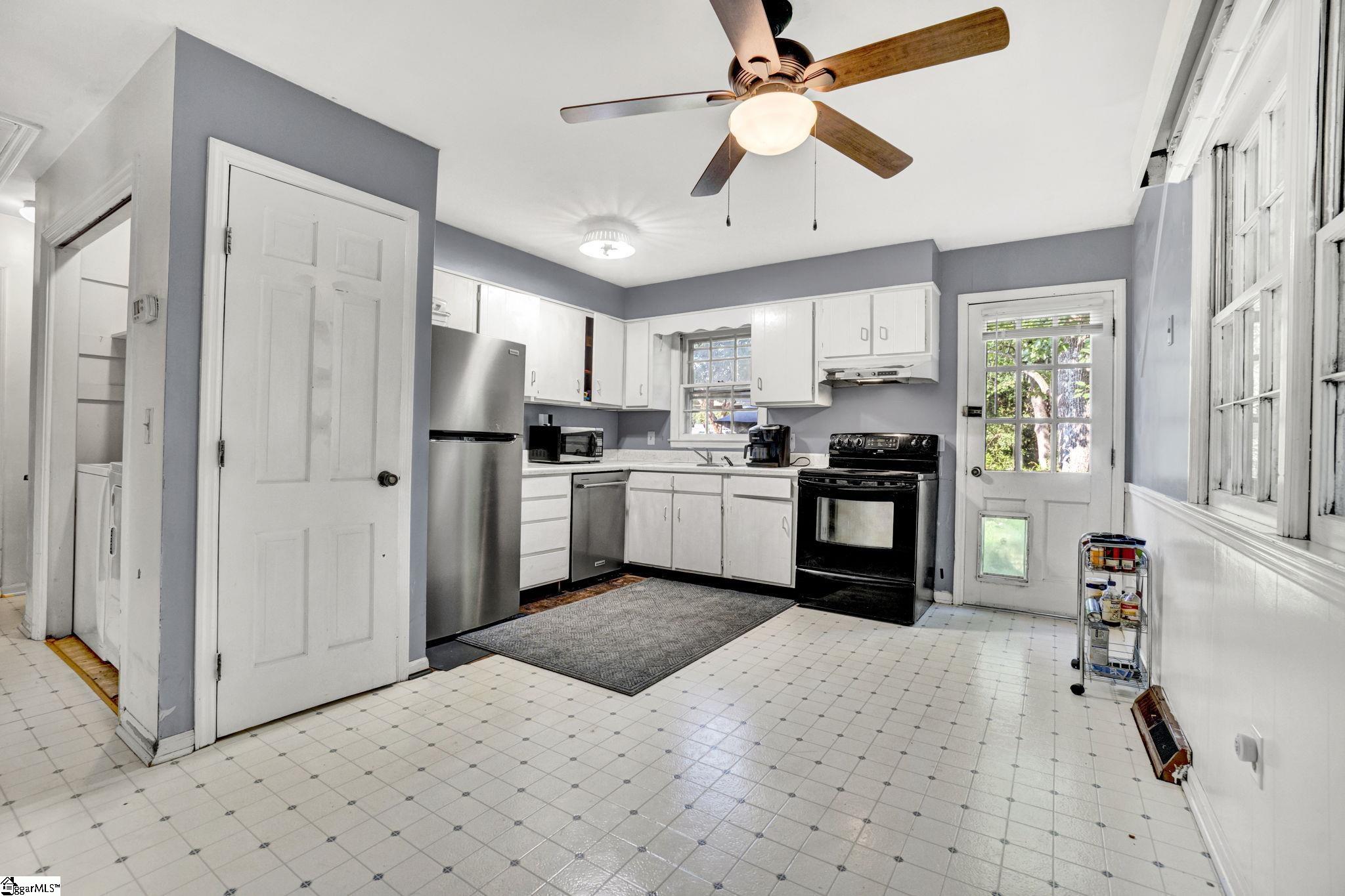 12 Twelve Oaks Terrace Greenville, SC 29615