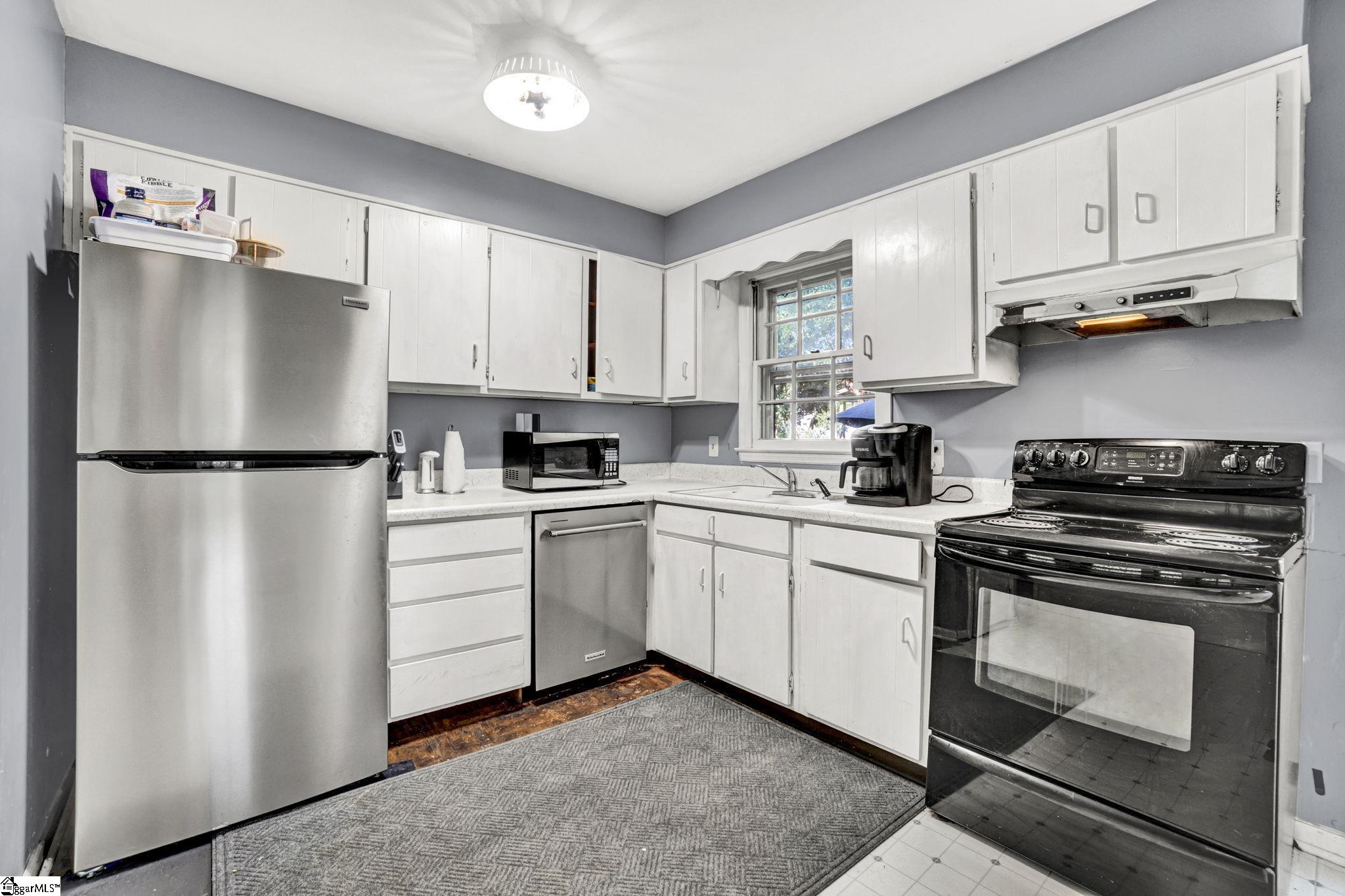 12 Twelve Oaks Terrace Greenville, SC 29615