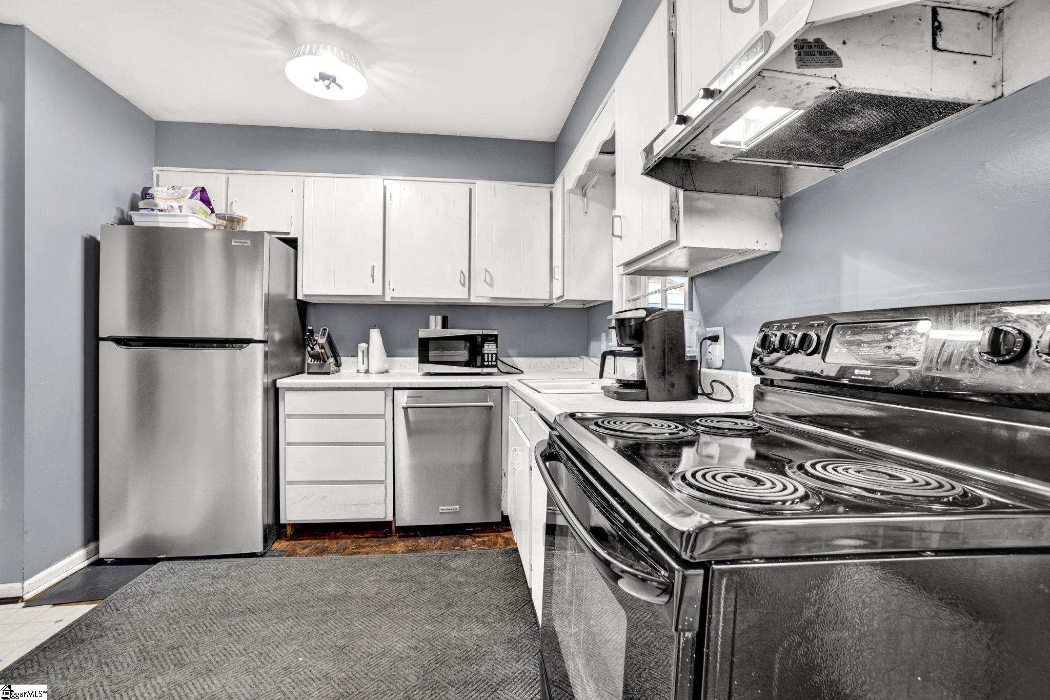 12 Twelve Oaks Terrace Greenville, SC 29615