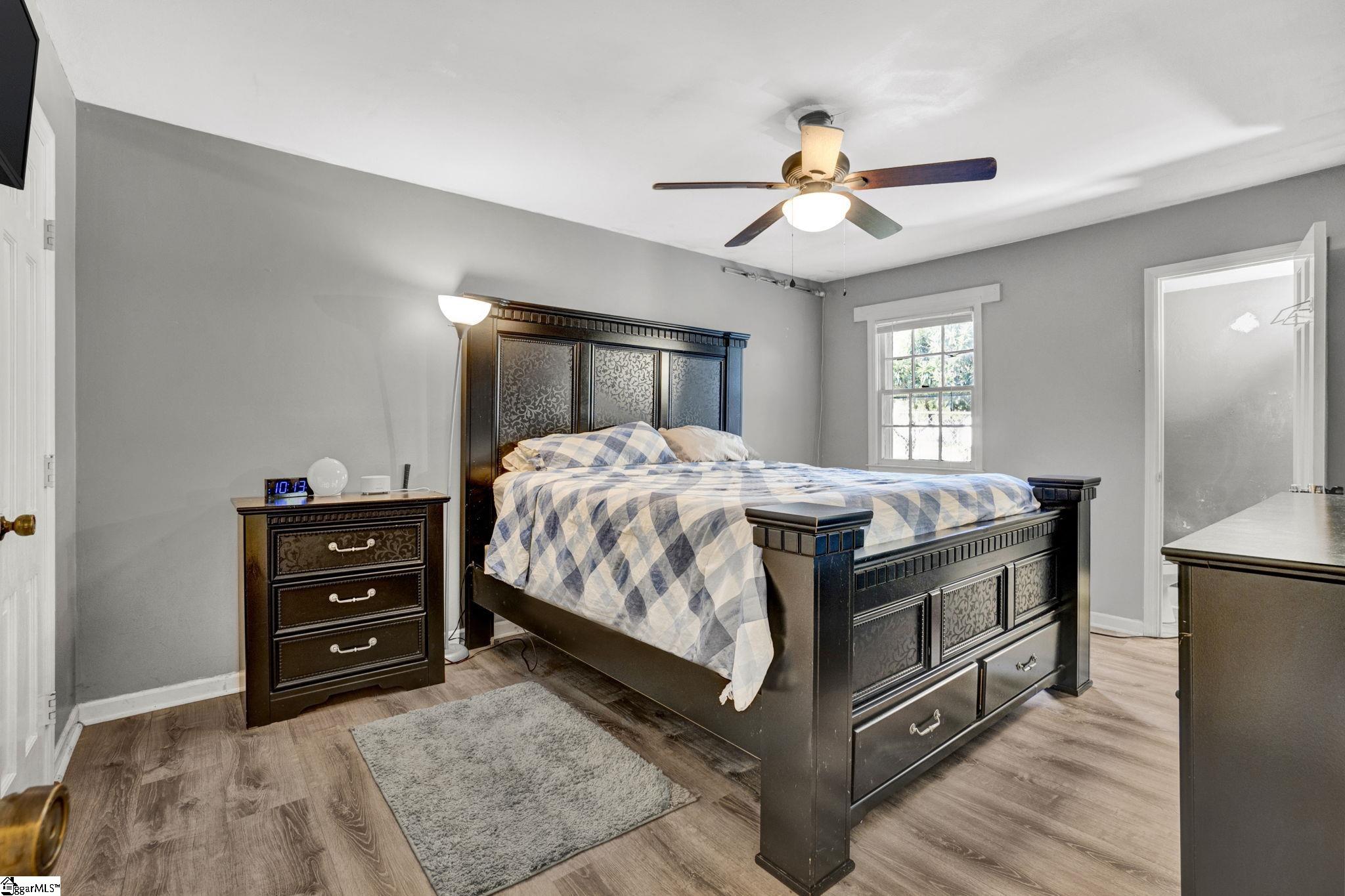 12 Twelve Oaks Terrace Greenville, SC 29615