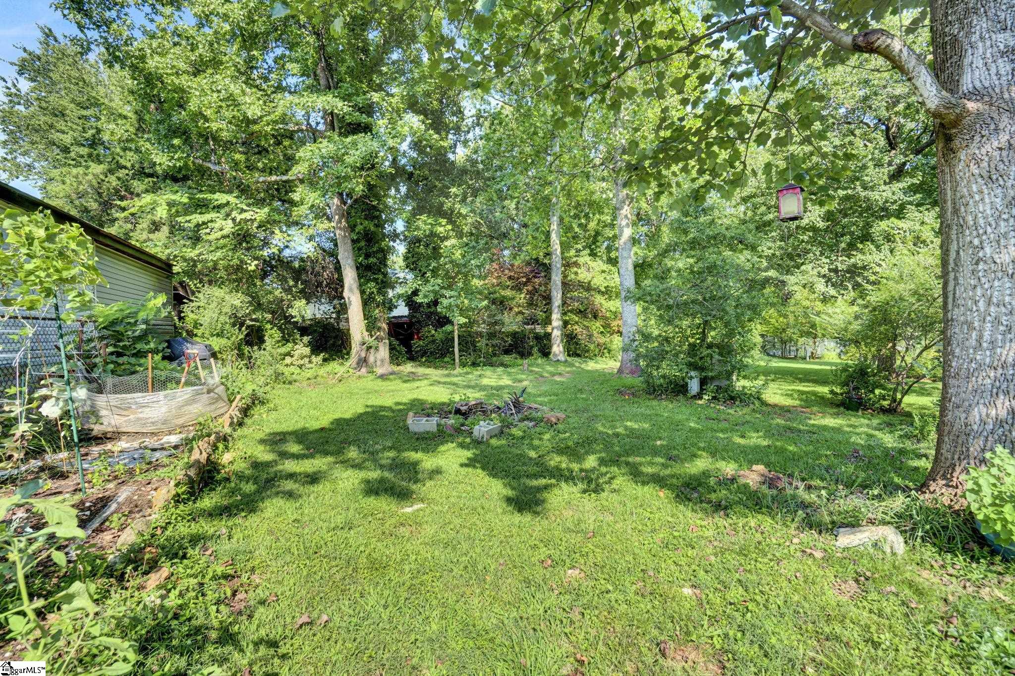 12 Twelve Oaks Terrace Greenville, SC 29615
