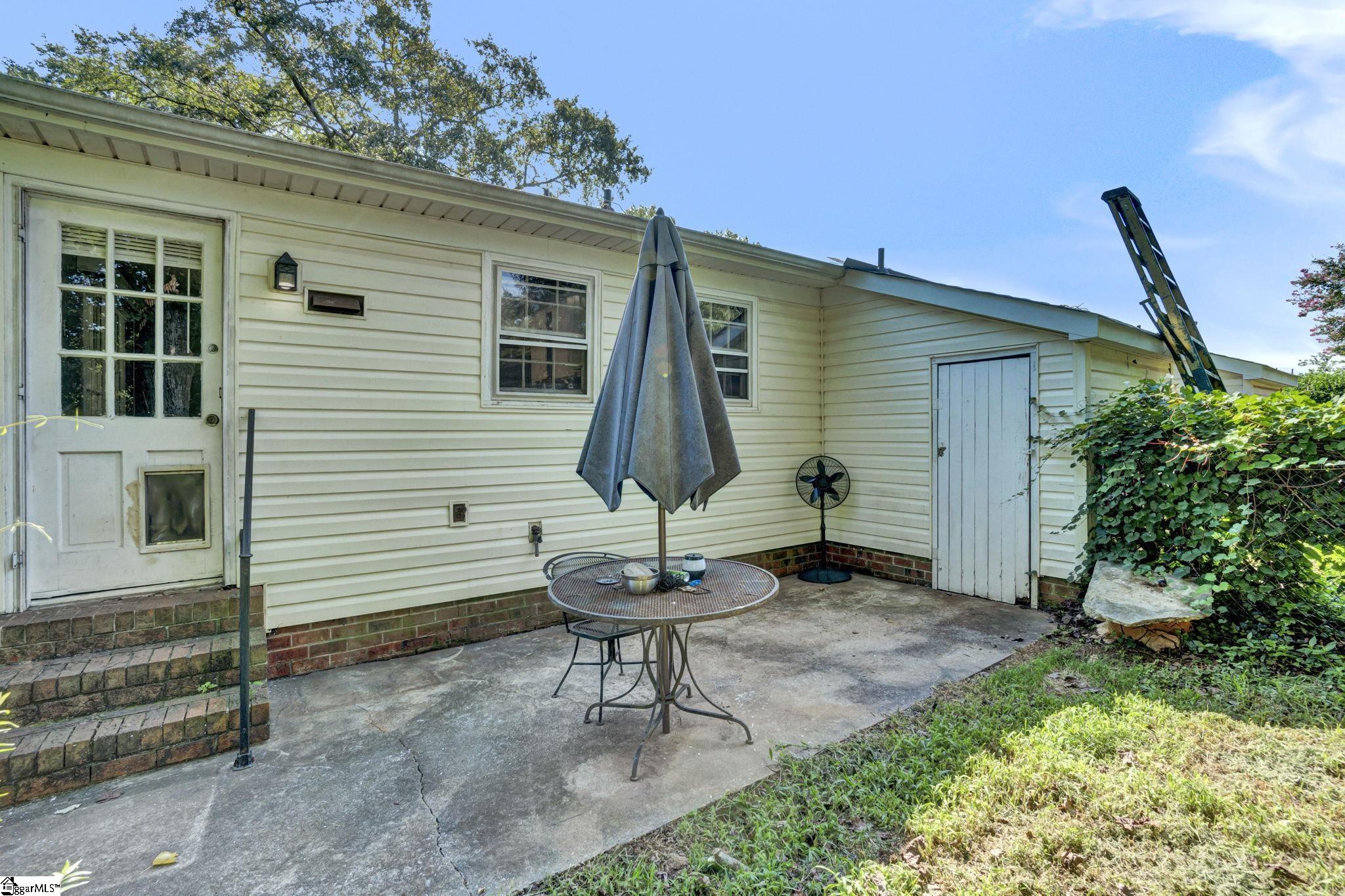 12 Twelve Oaks Terrace Greenville, SC 29615