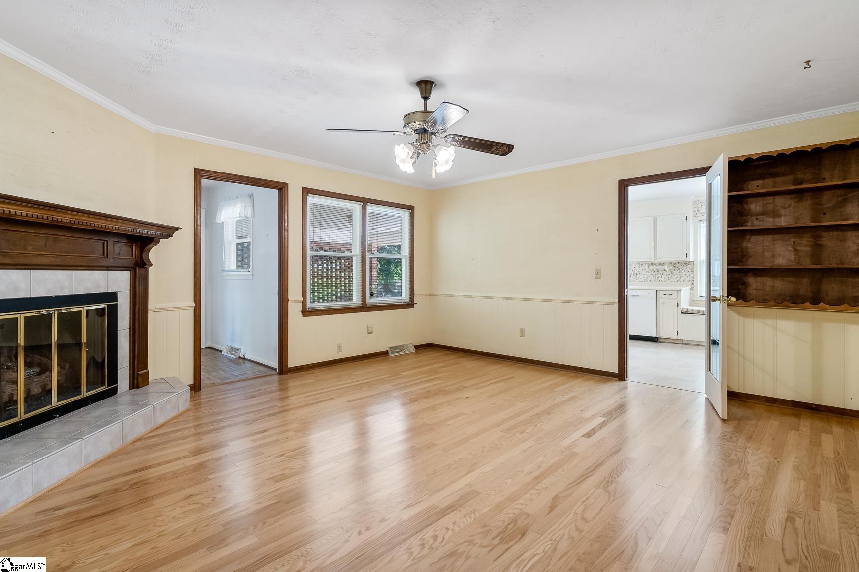 114 Woodcliff Court Simpsonville, SC 29681