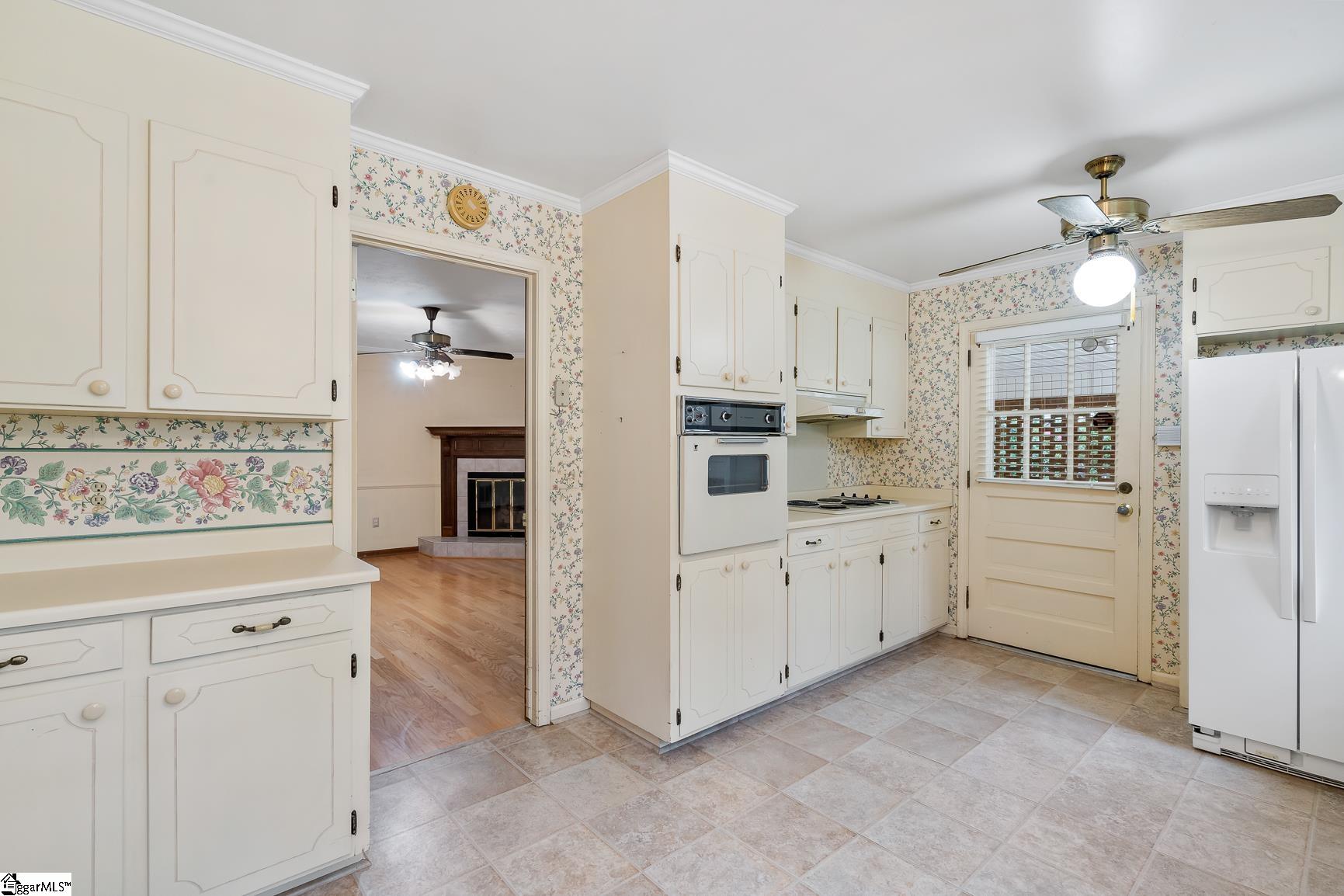 114 Woodcliff Court Simpsonville, SC 29681