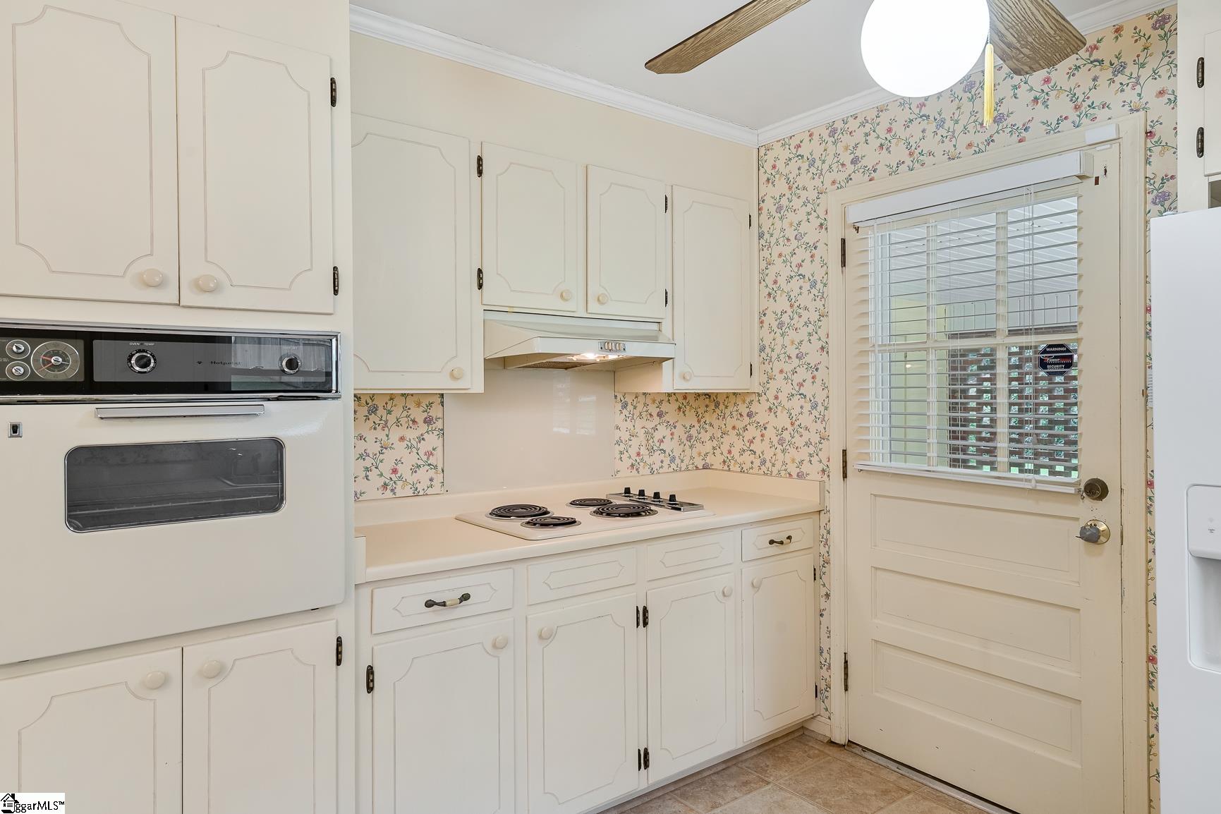 114 Woodcliff Court Simpsonville, SC 29681