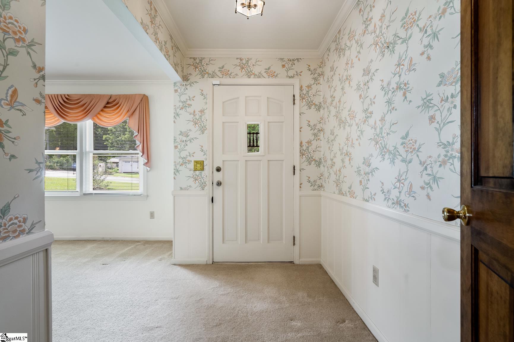114 Woodcliff Court Simpsonville, SC 29681
