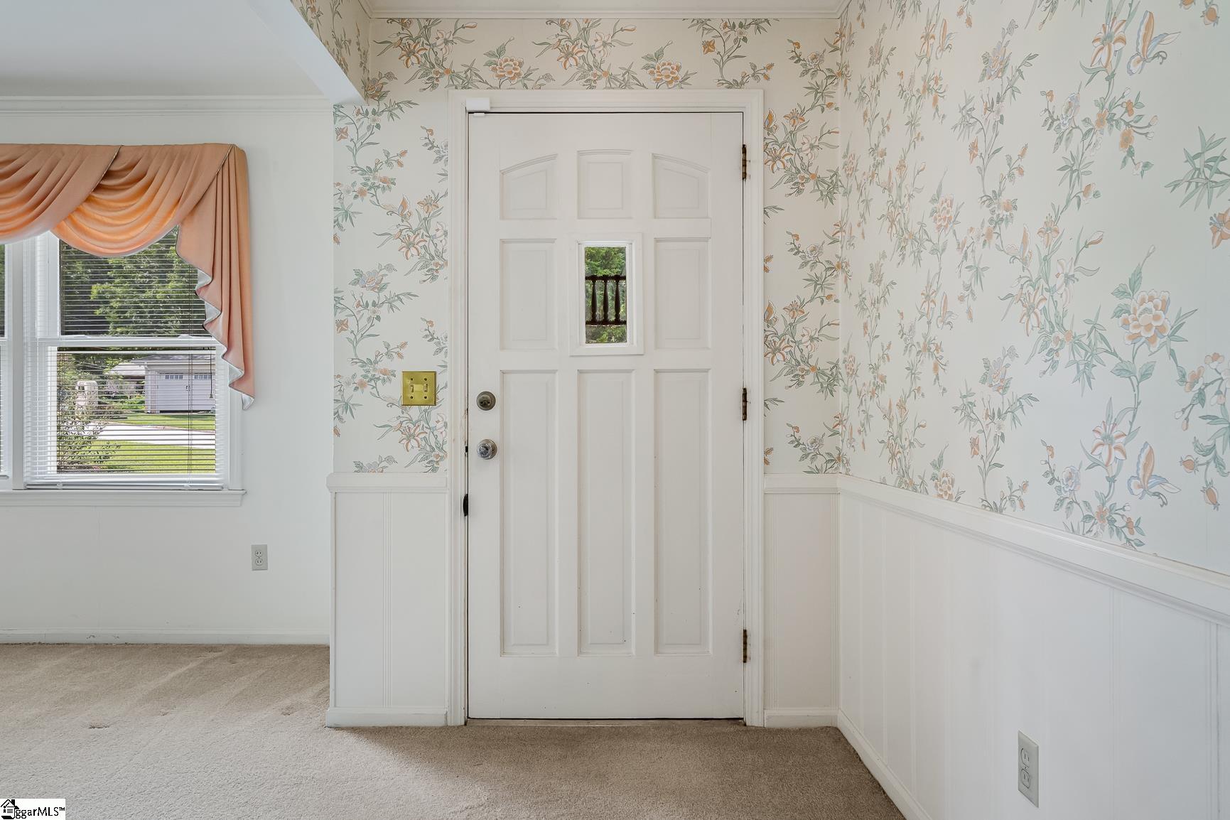 114 Woodcliff Court Simpsonville, SC 29681