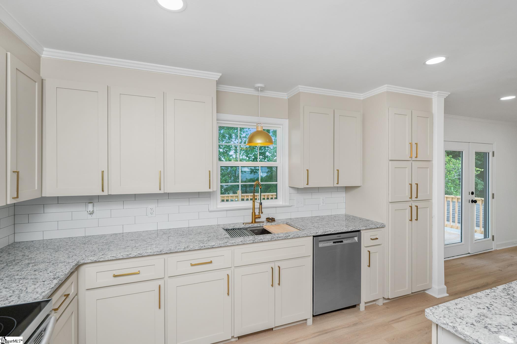 5 S Del Norte Road Greenville, SC 29615