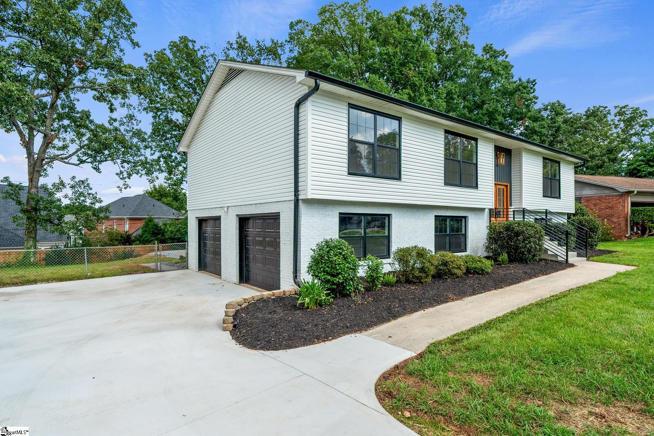 5 S Del Norte Road Greenville, SC 29615