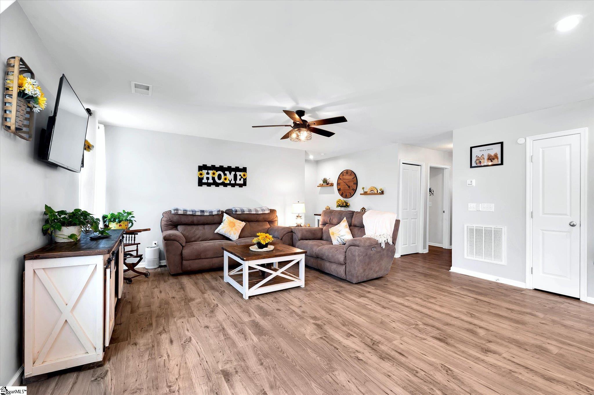 618 Maplestead Farms Court Greenville, SC 29617