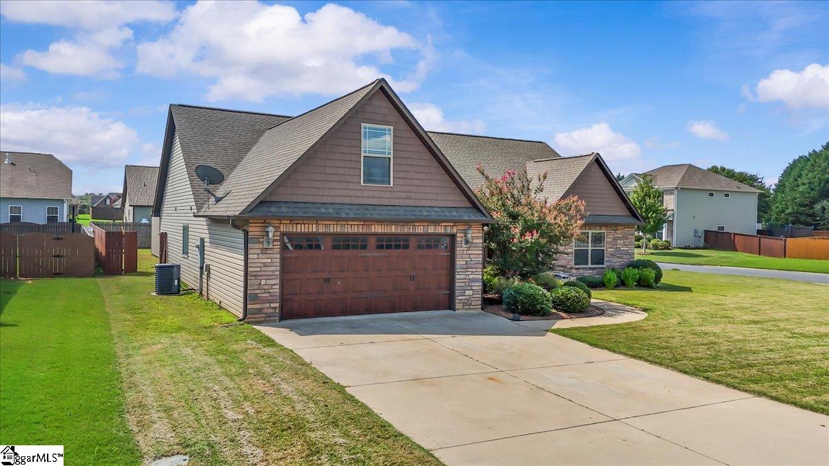 706 Lamberts Way Boiling Springs, SC 29316
