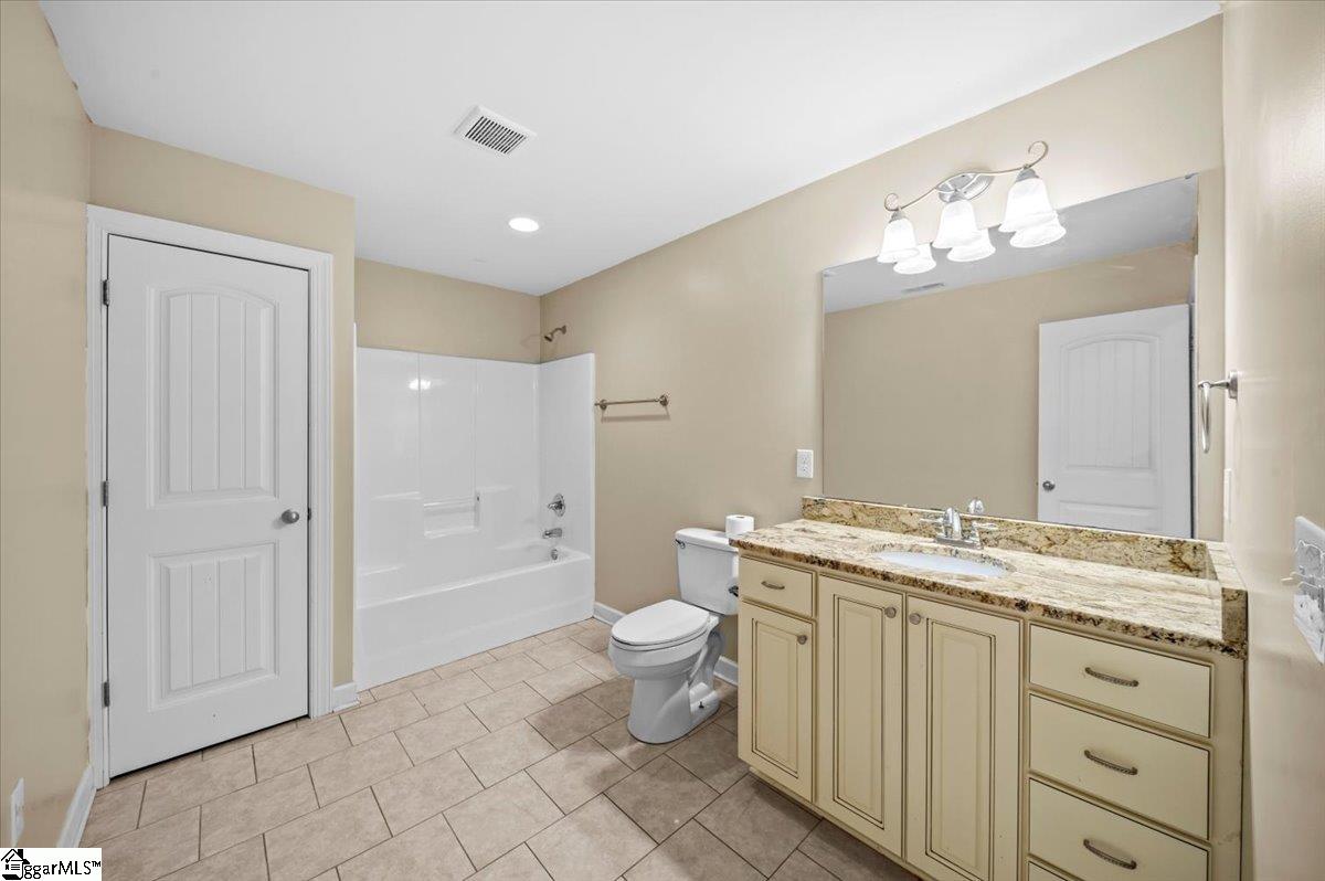 706 Lamberts Way Boiling Springs, SC 29316