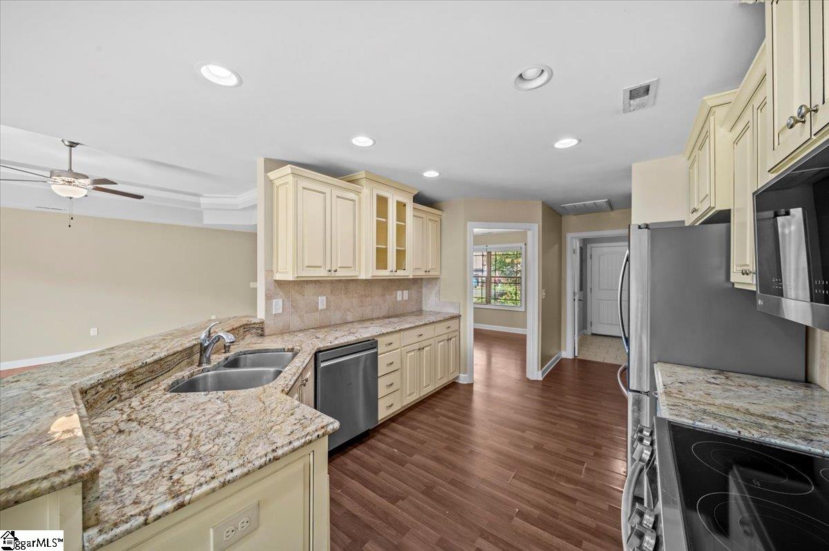 706 Lamberts Way Boiling Springs, SC 29316