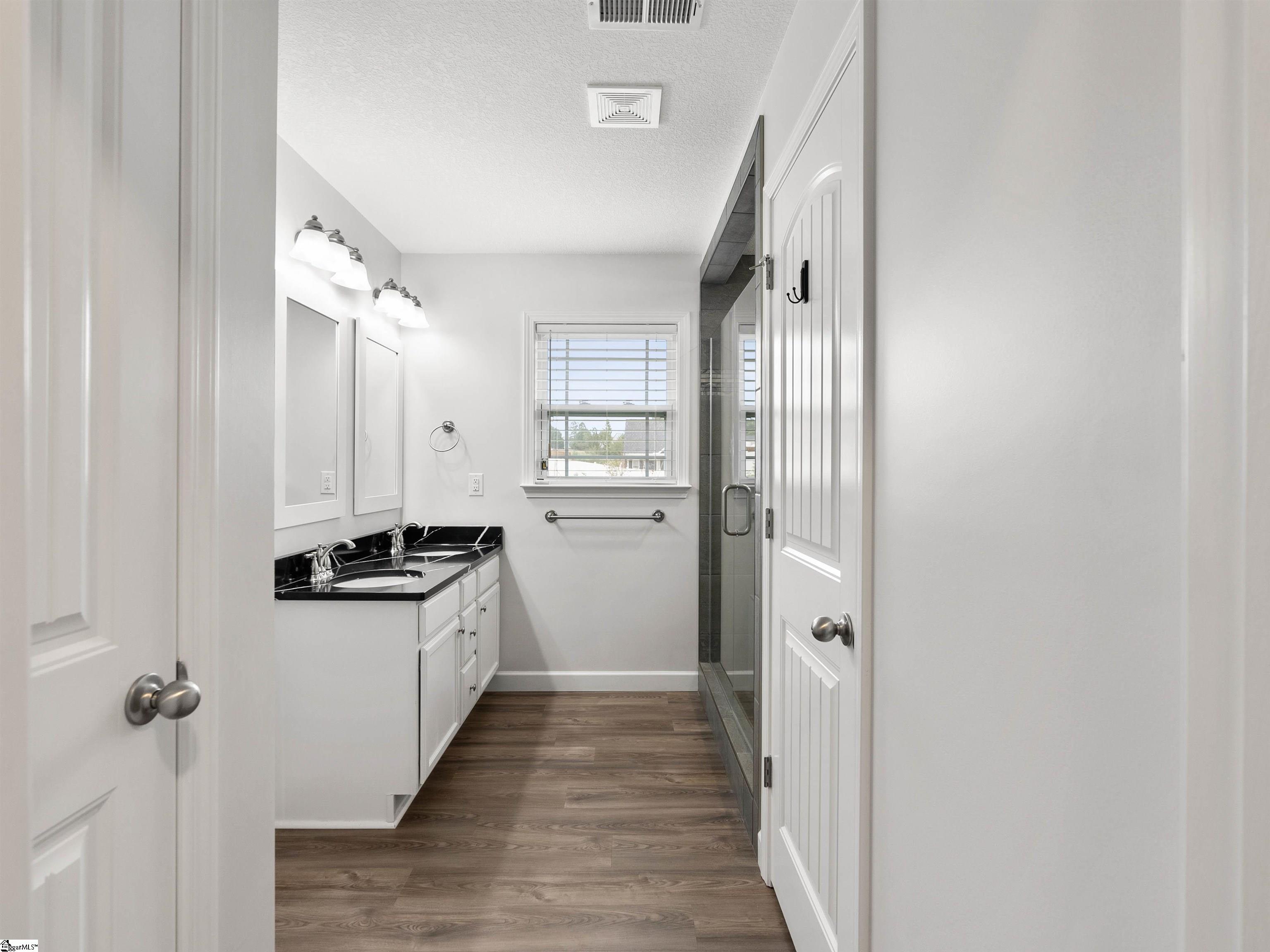 333 Dogwood Trail Campobello, SC 29322