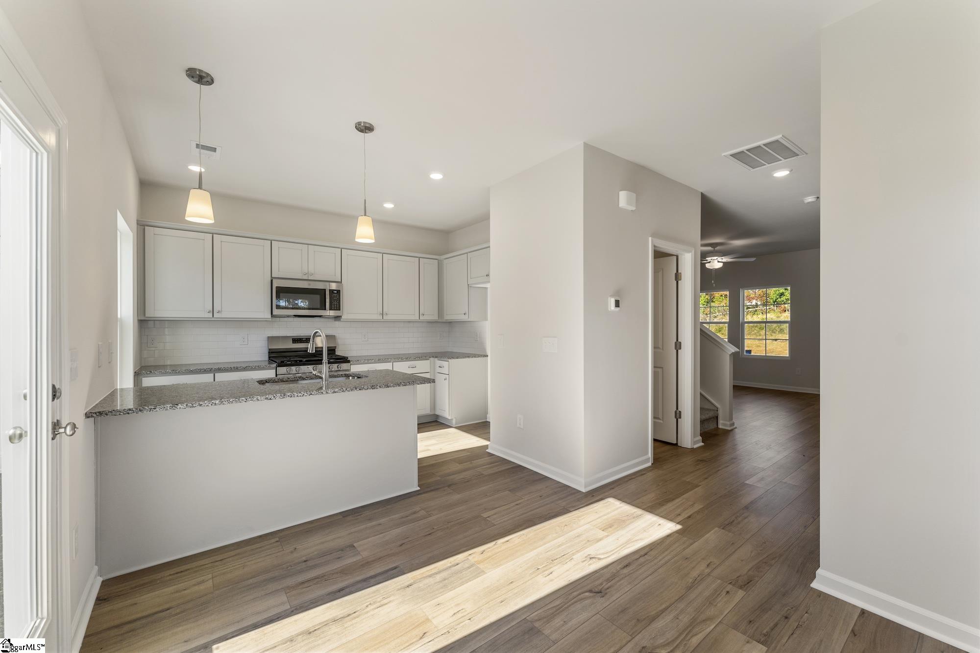 Homes for sale in Taylors, SC | 306 Cambrian Ct, Taylors, SC 29687 | MLS# 1566957