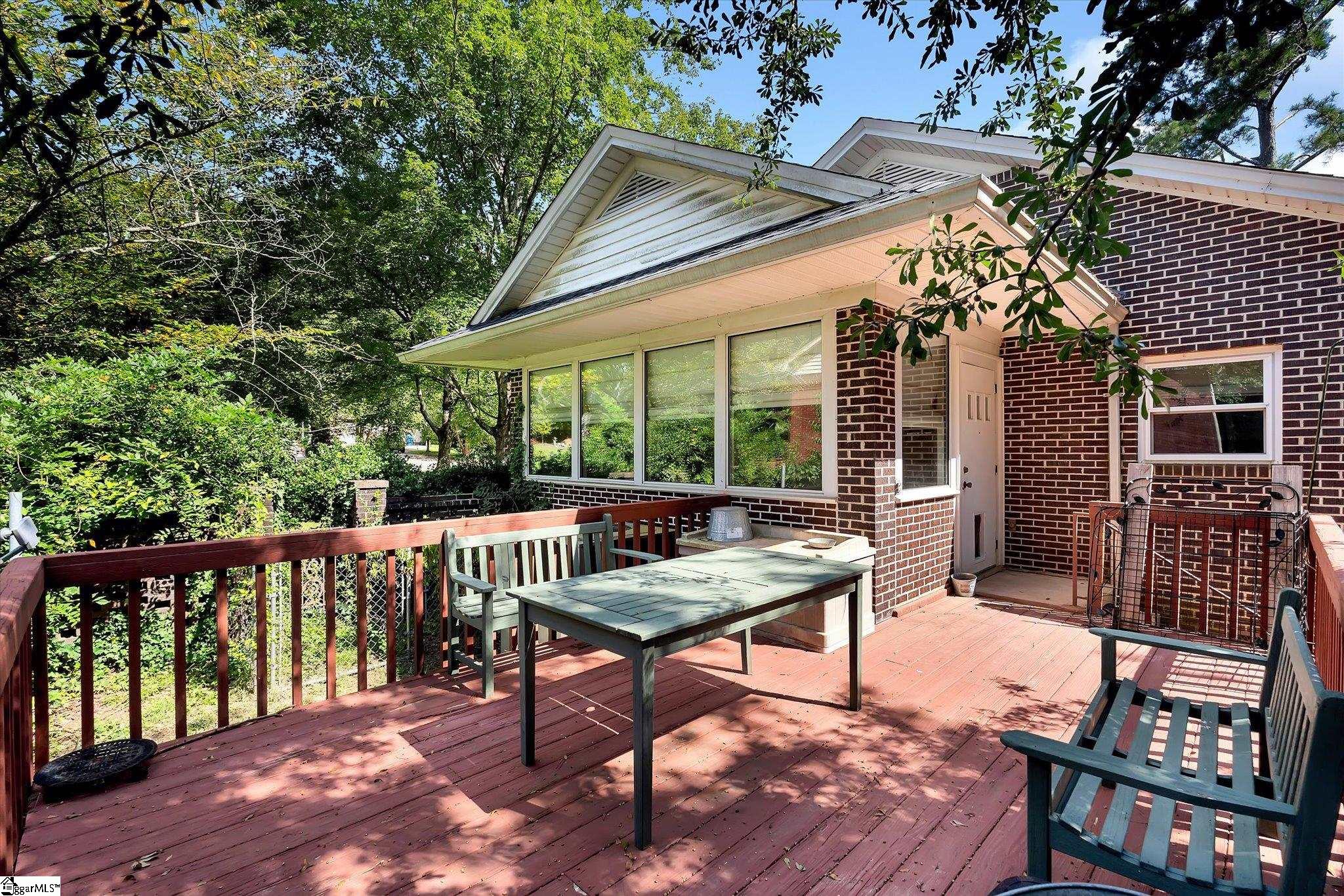 503 Watford Avenue Greenwood, SC 29652
