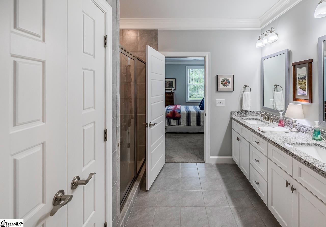 12 Pineglen Court Simpsonville, SC 29680