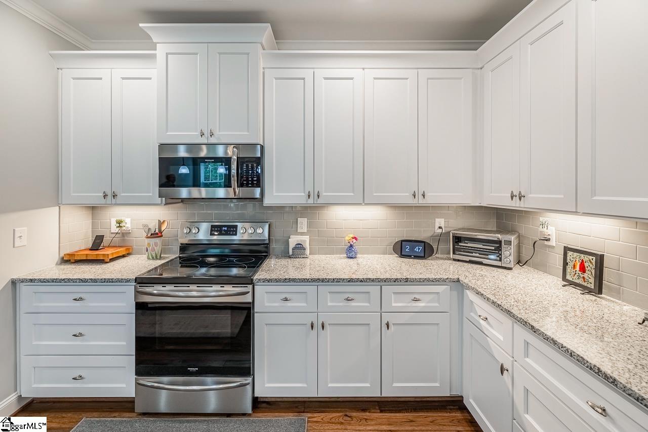 12 Pineglen Court Simpsonville, SC 29680