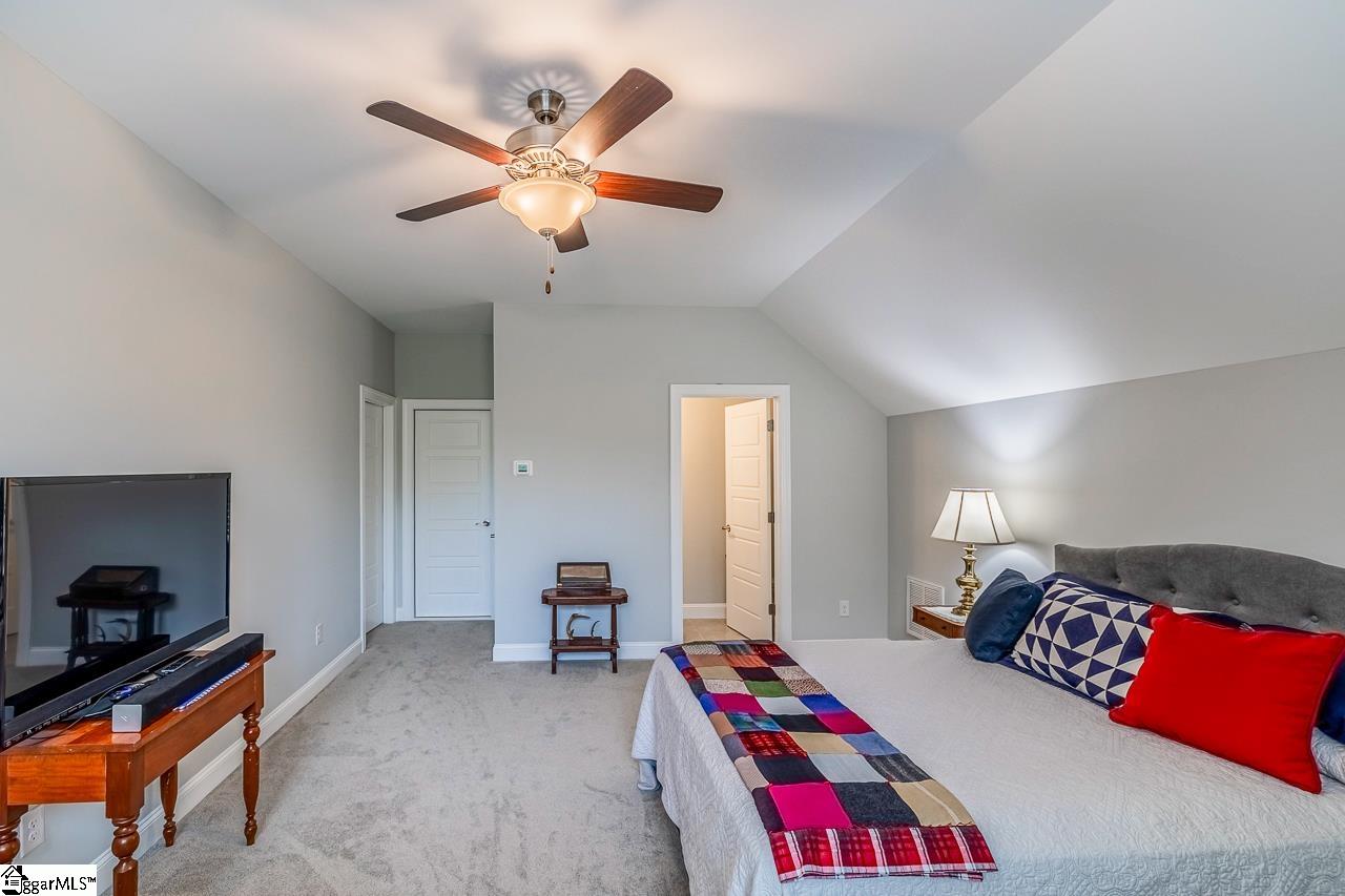 12 Pineglen Court Simpsonville, SC 29680