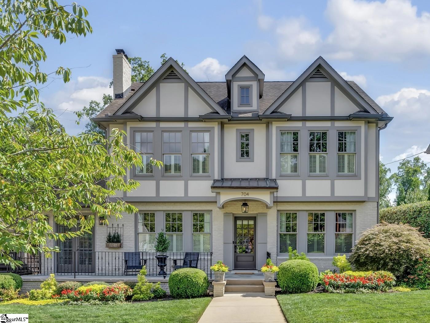704 Crescent Avenue Greenville, SC 29601