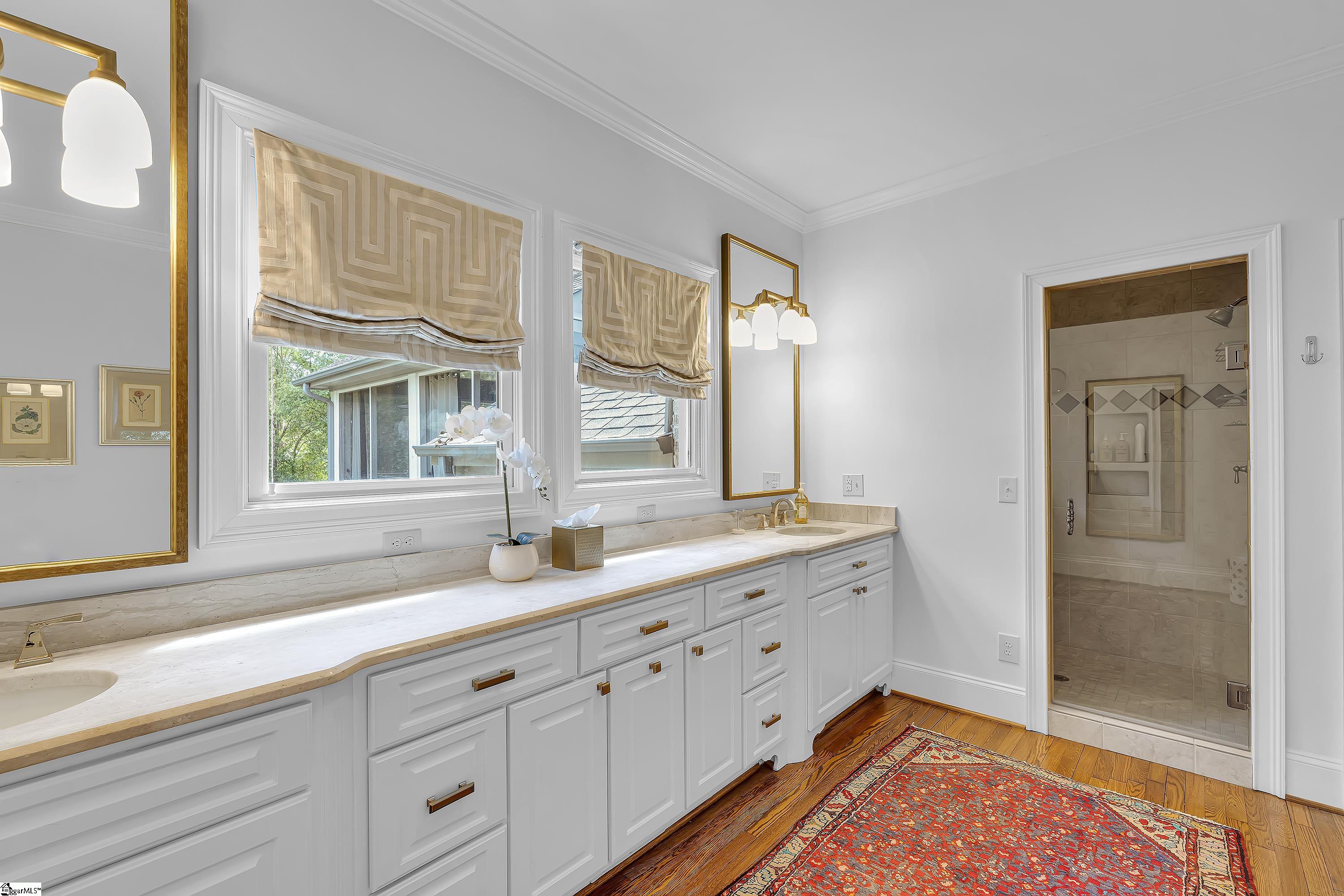 704 Crescent Avenue Greenville, SC 29601