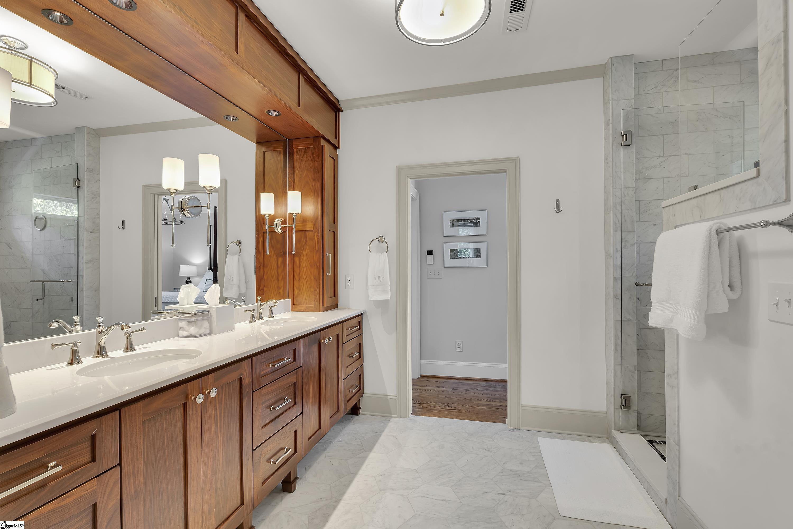 704 Crescent Avenue Greenville, SC 29601
