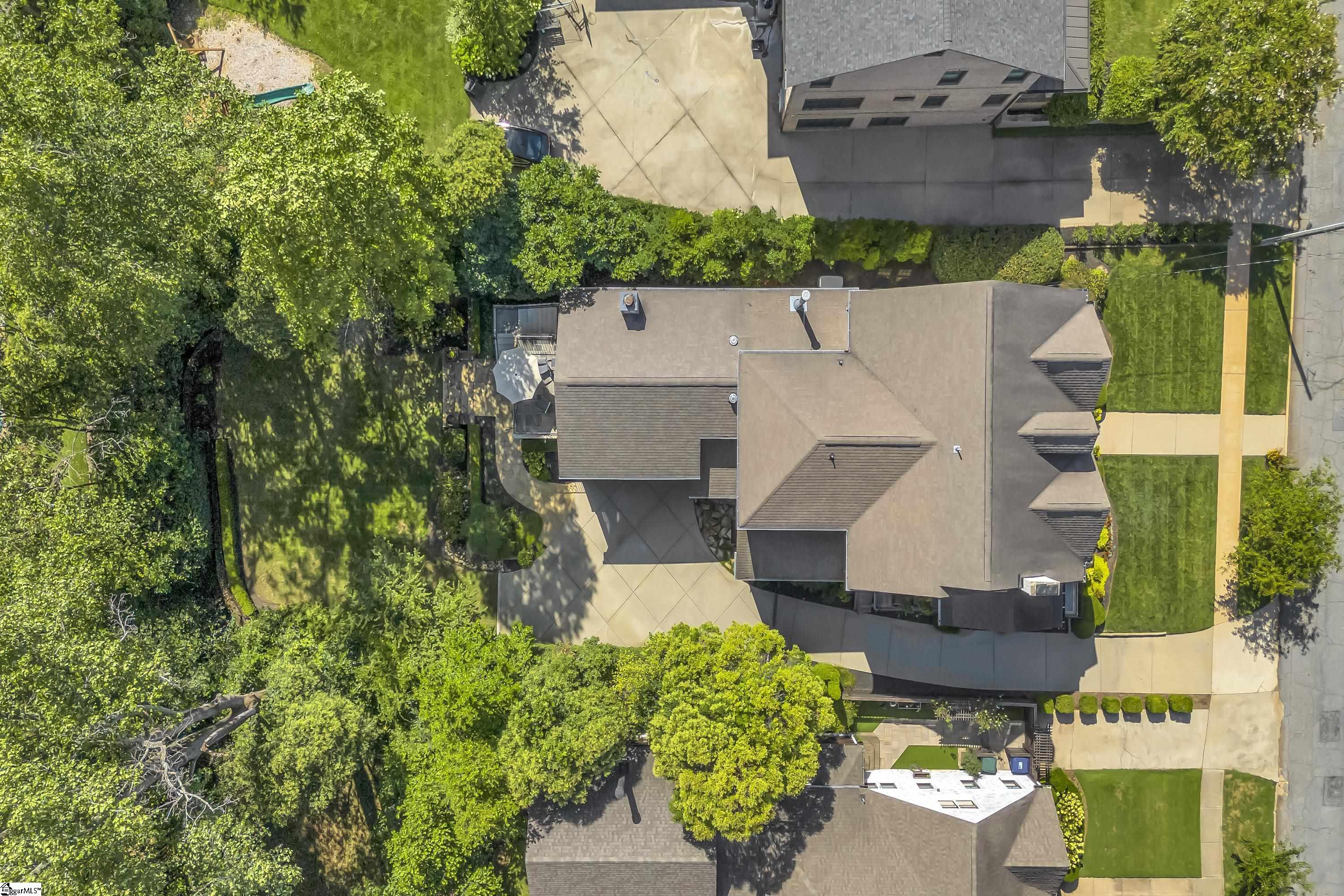 704 Crescent Avenue Greenville, SC 29601