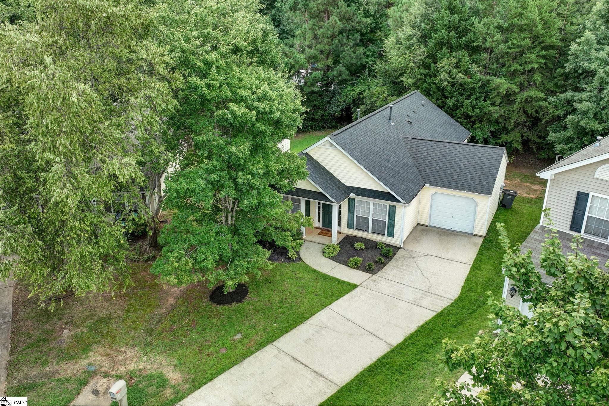 530 Glenlea Lane Greenville, SC 29617