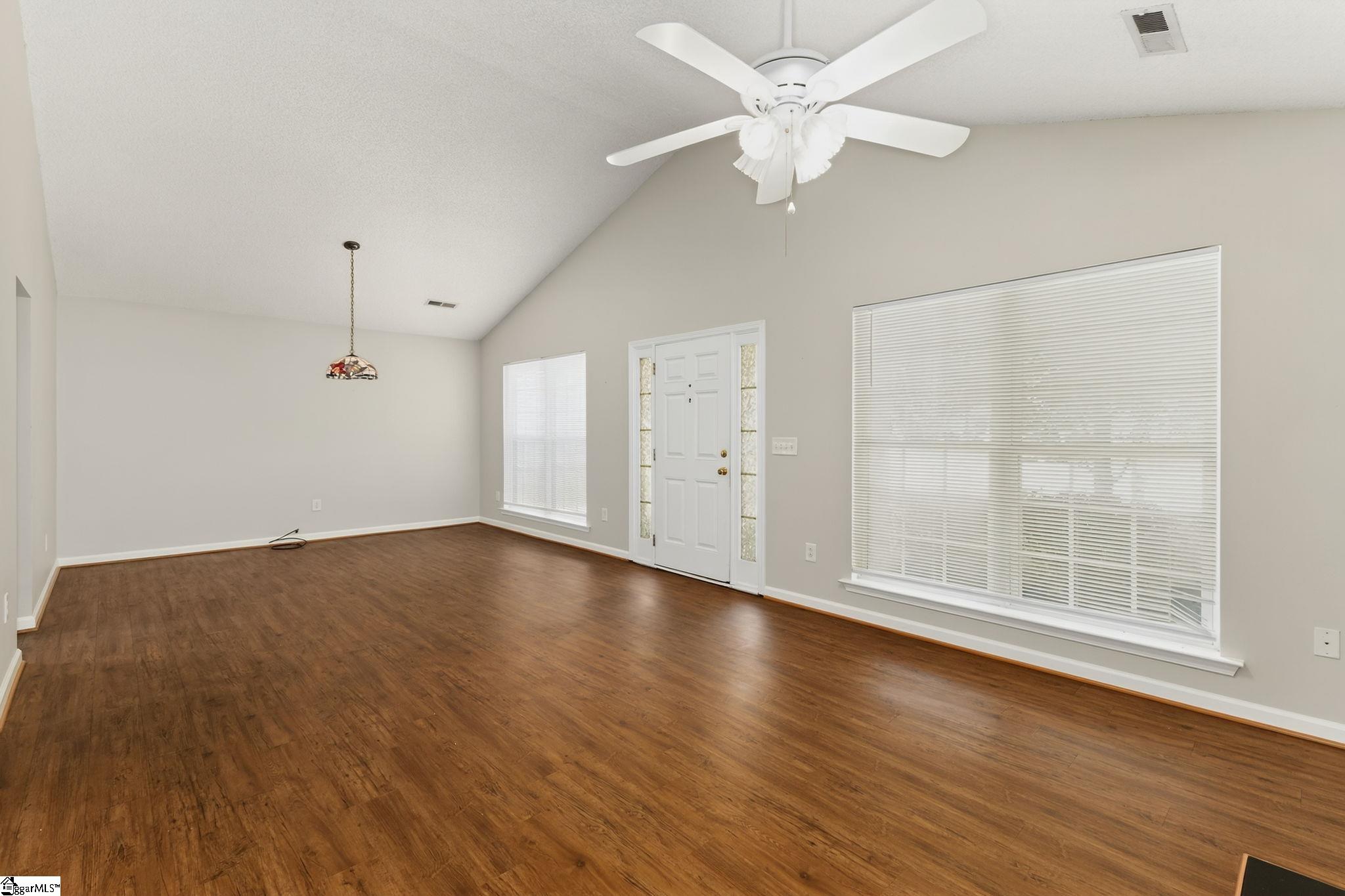 530 Glenlea Lane Greenville, SC 29617