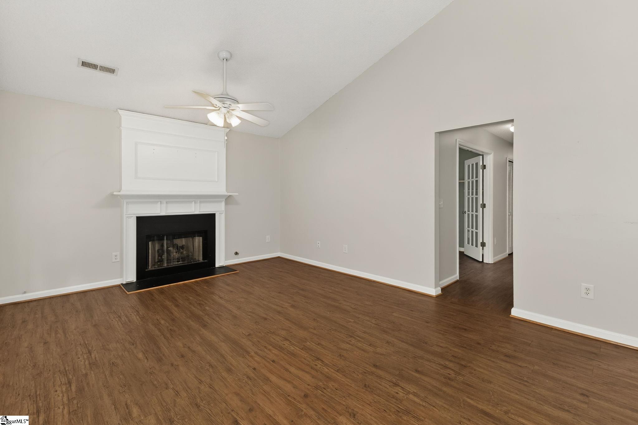 530 Glenlea Lane Greenville, SC 29617