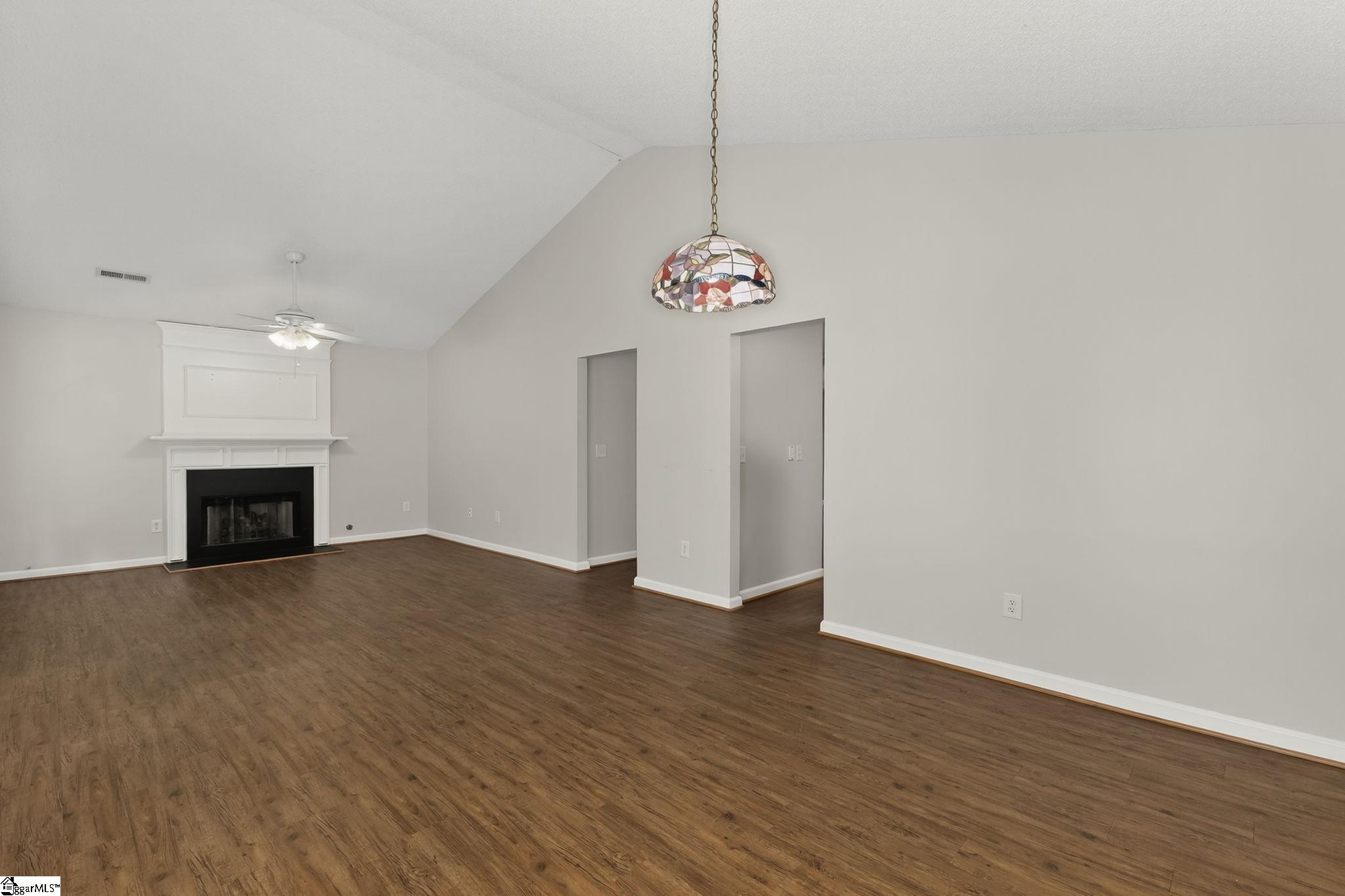 530 Glenlea Lane Greenville, SC 29617