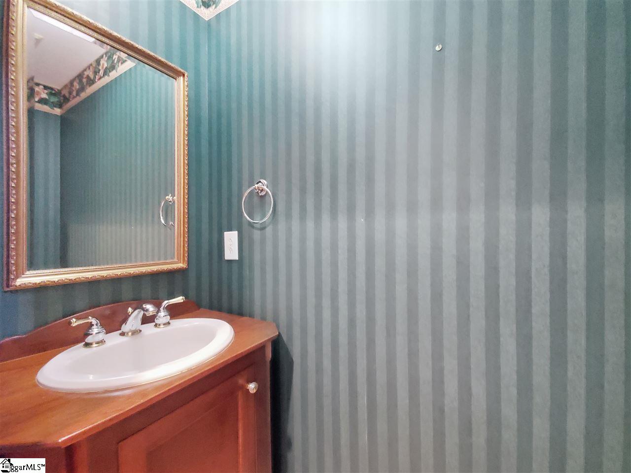 11 Tupelo Court Greenville, SC 29609