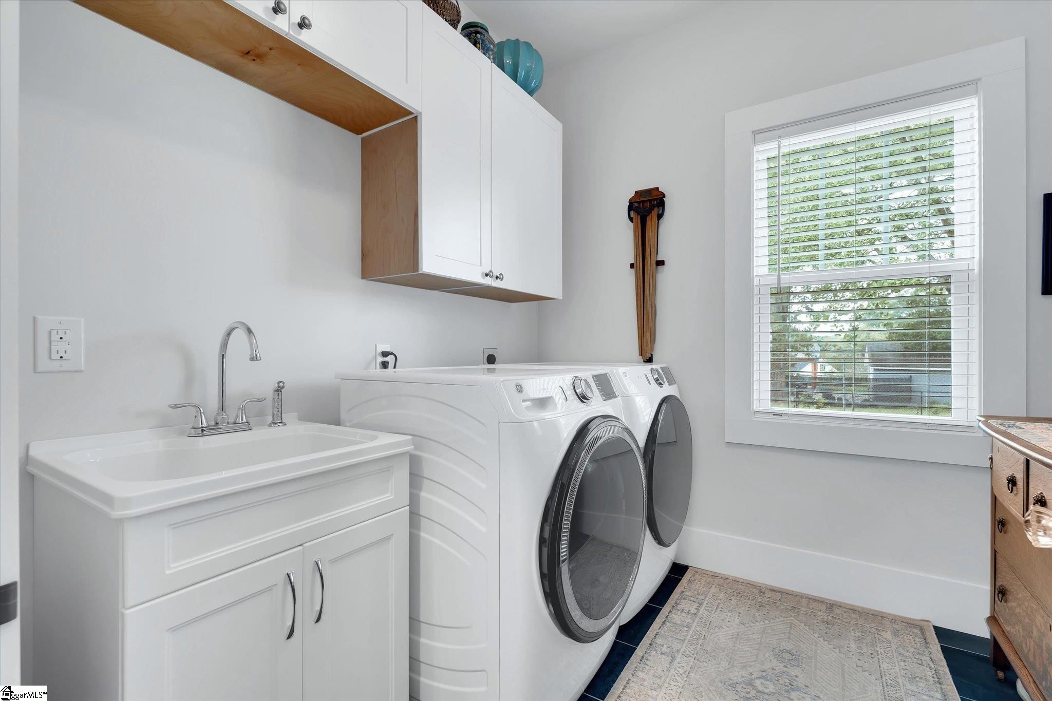 305 E A Avenue Easley, SC 29641