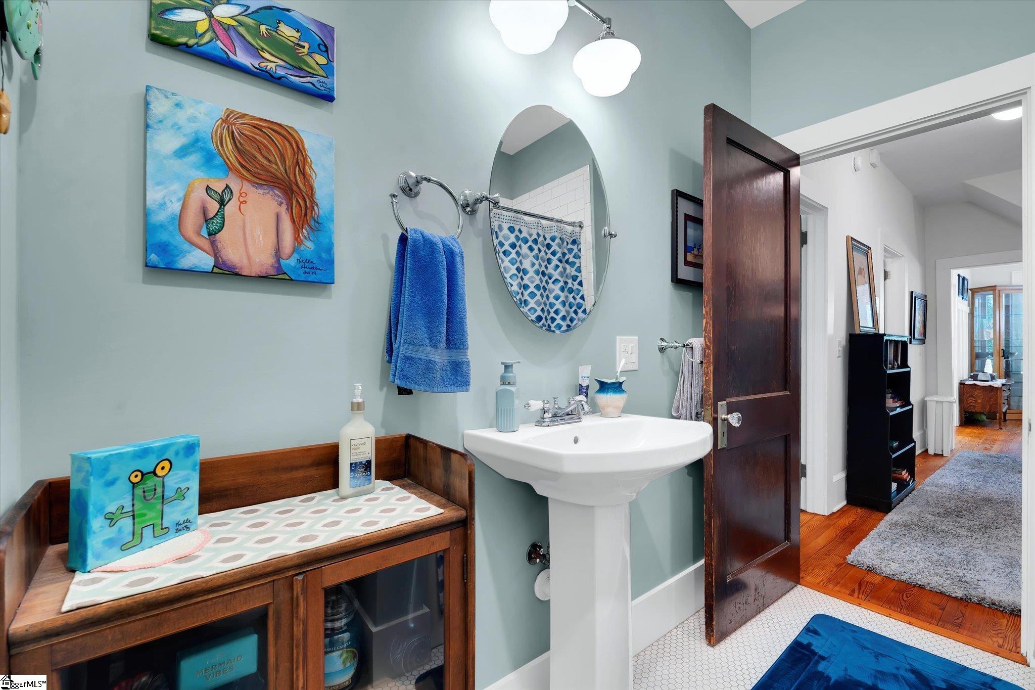 305 E A Avenue Easley, SC 29641