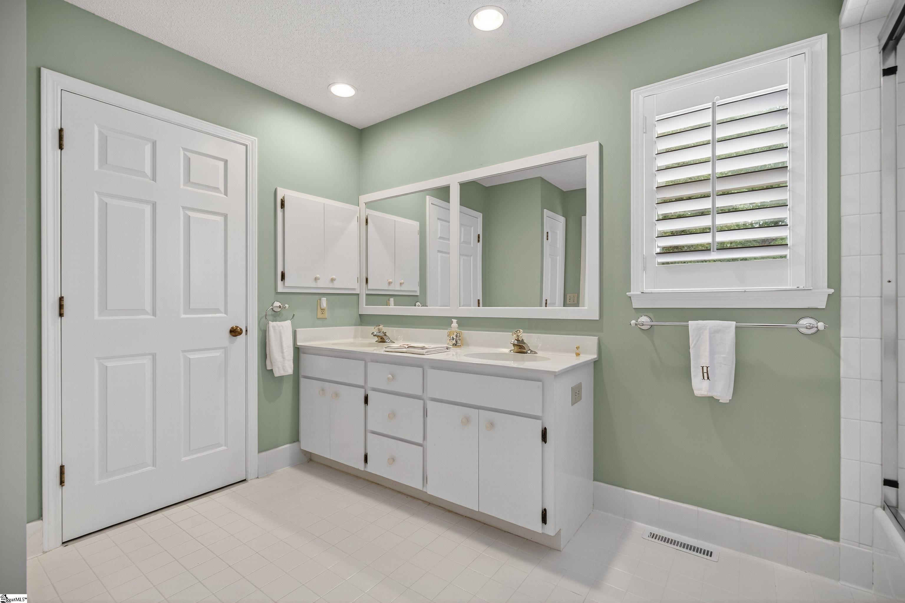 104 Mountain View Court Pickens, SC 29671