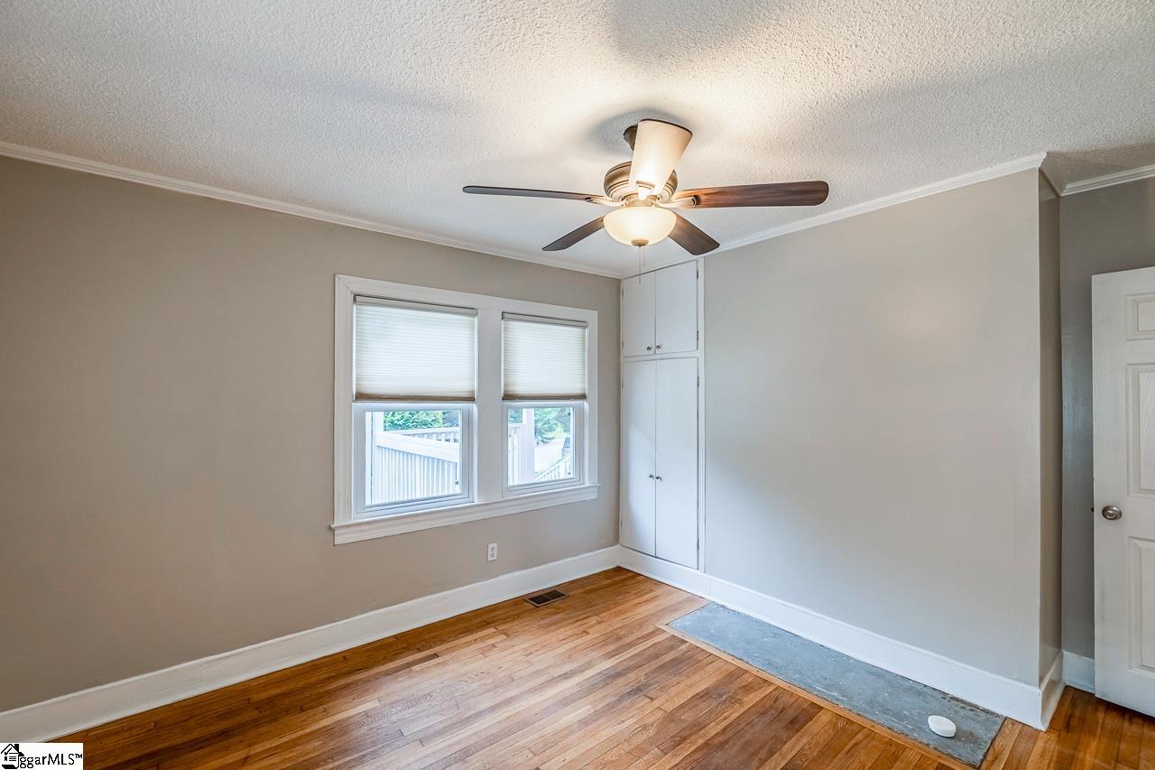 131 S Cleveland Park Drive Spartanburg, SC 29303